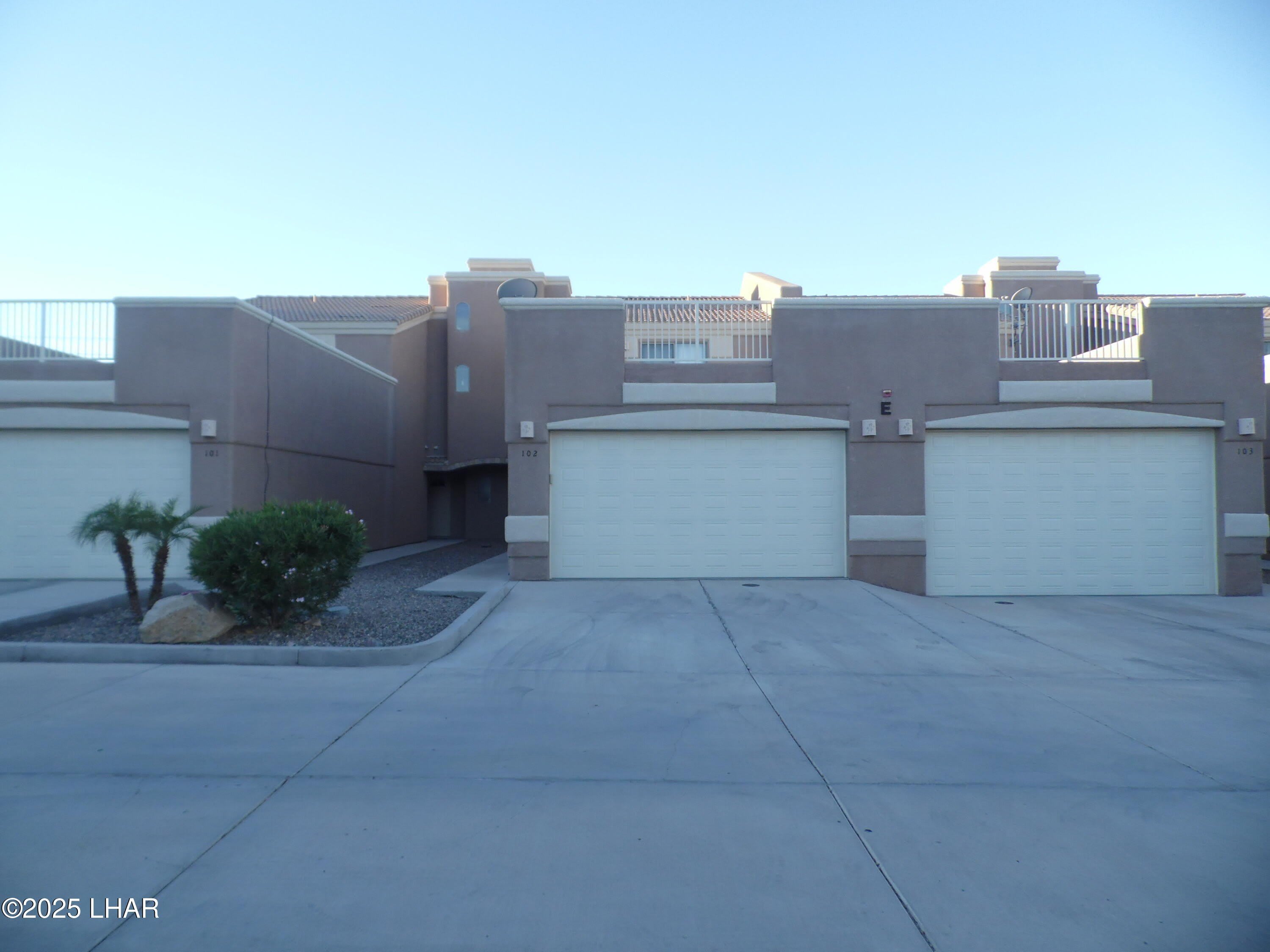 3470 Kearsage Dr – photo 2