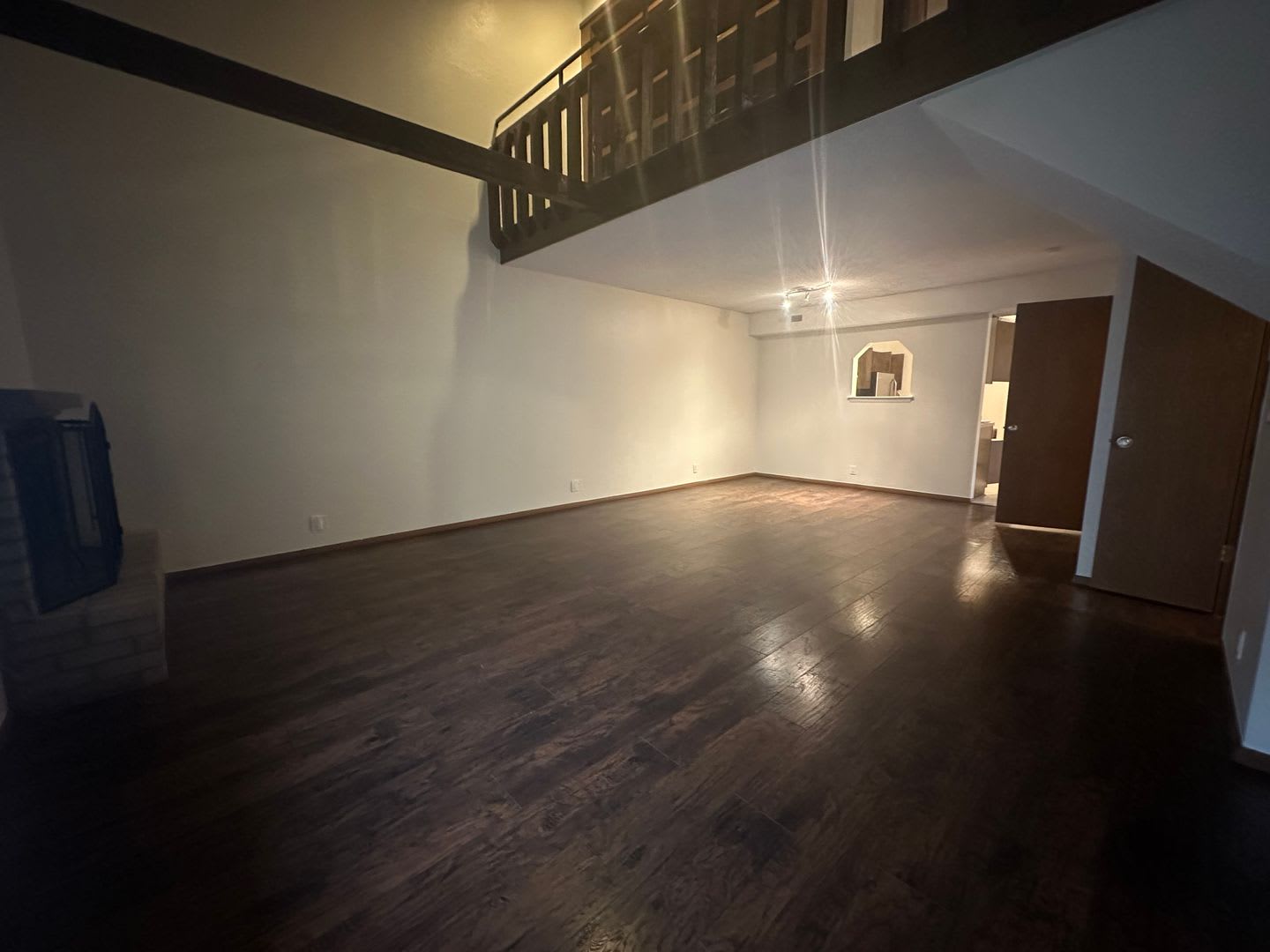 Beautiful 2 Bedroom 1 1/2 Bathroom Condo in Hefner Village – photo 3