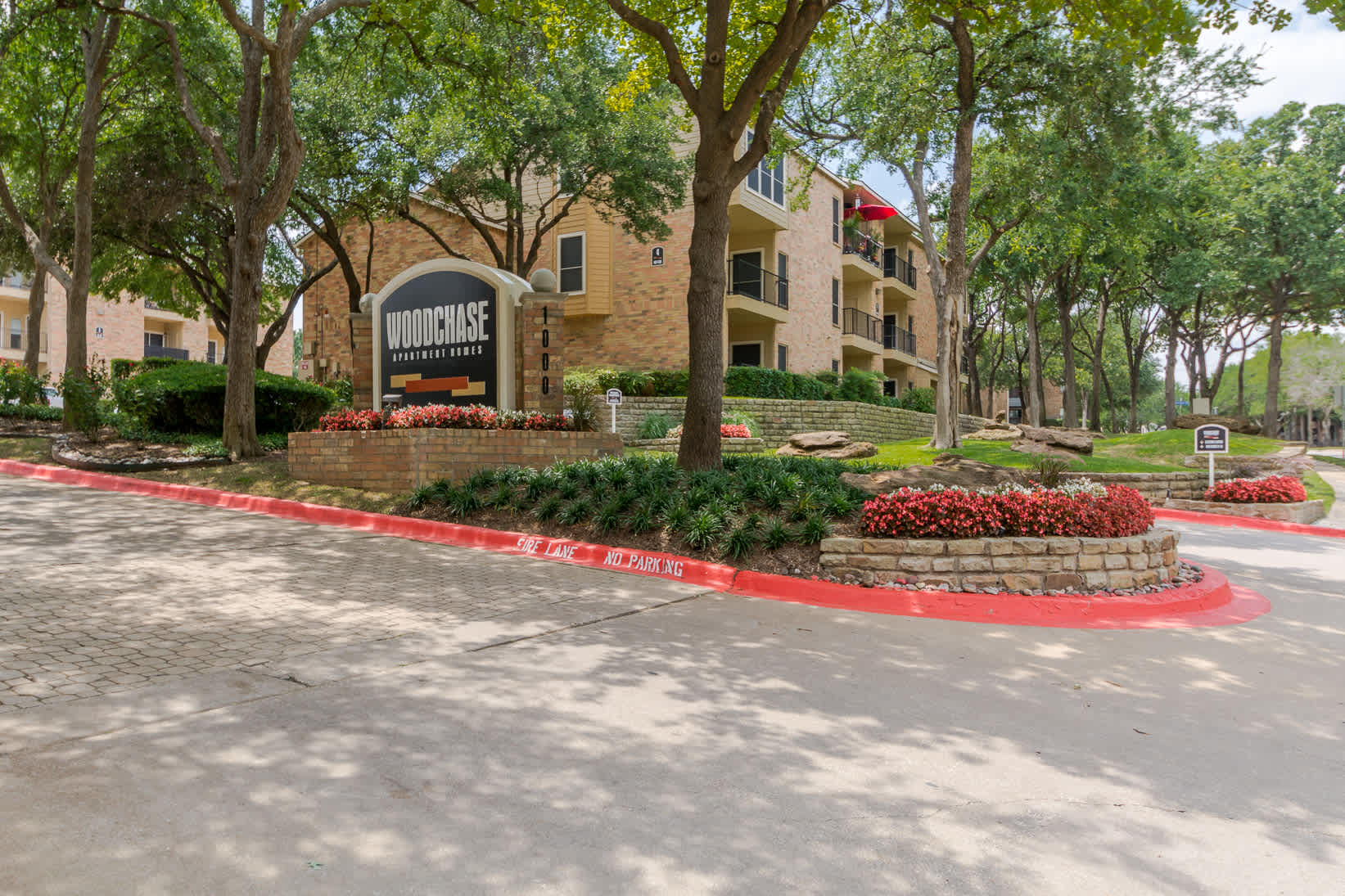 Woodchase Apartments – photo 2