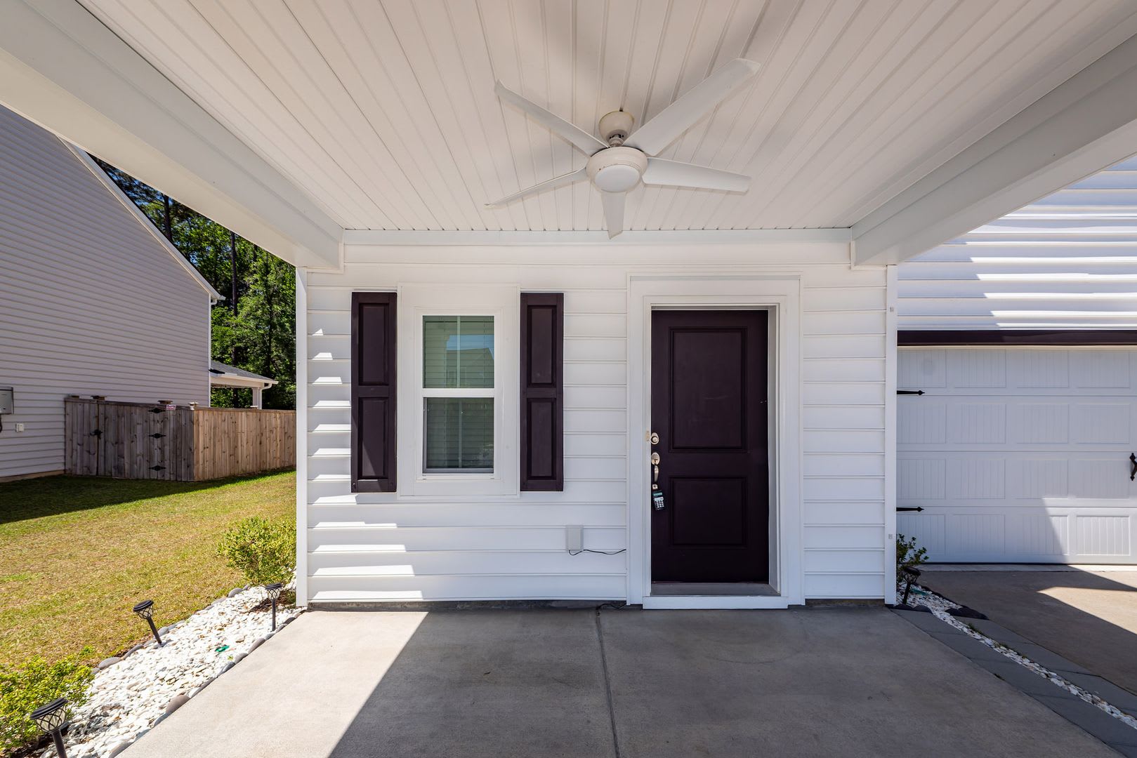 4 Bedroom, 2.5 Bathroom Home in Cypress Preserve – photo 2