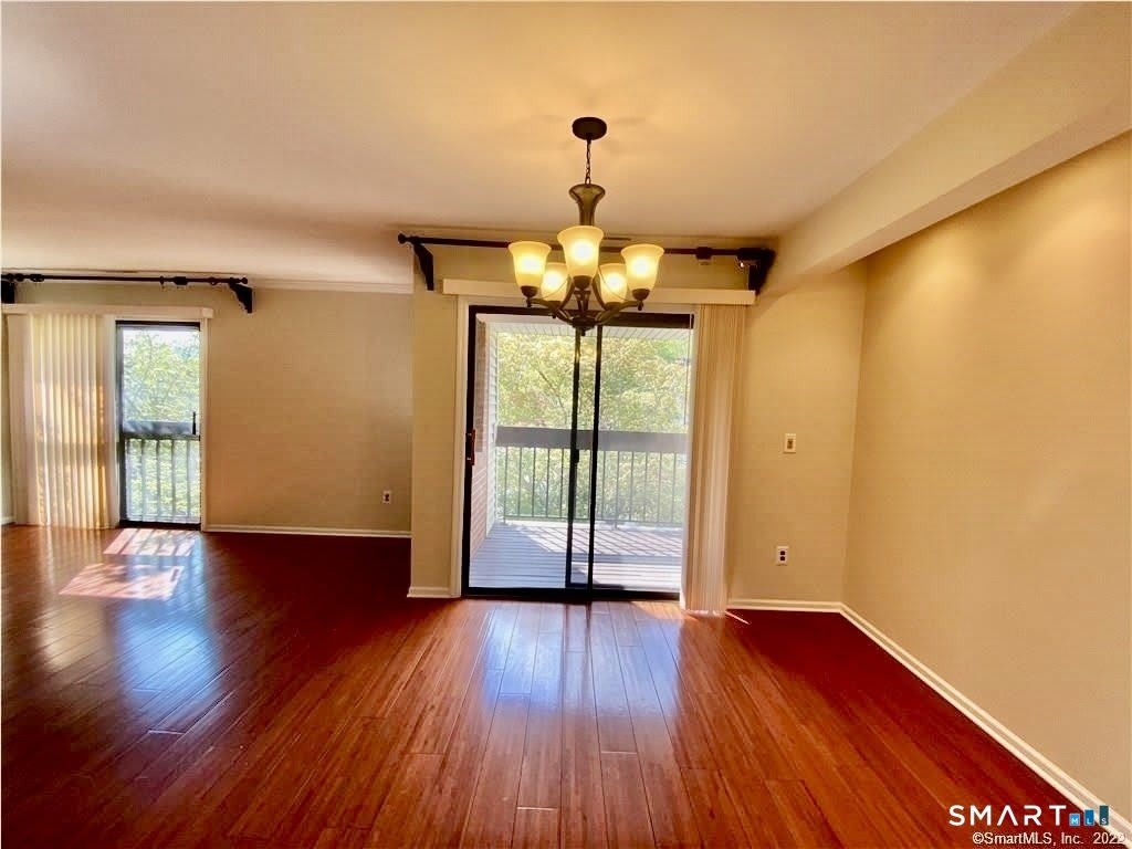 1 Valley Road – photo 4