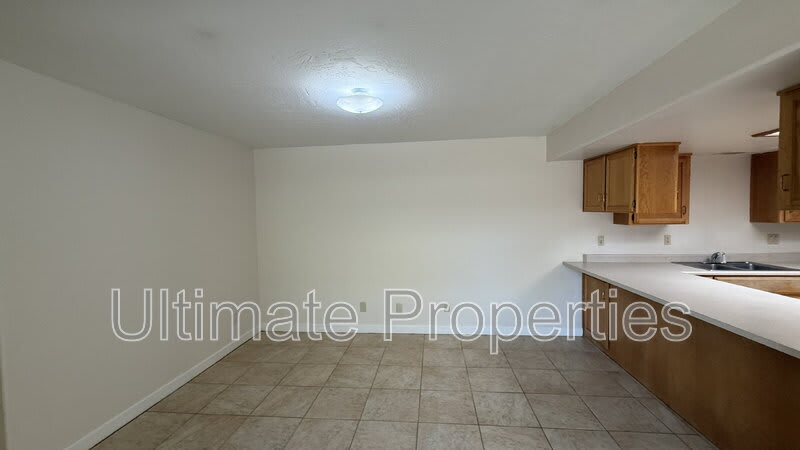 5814 W Gelding Dr – photo 4