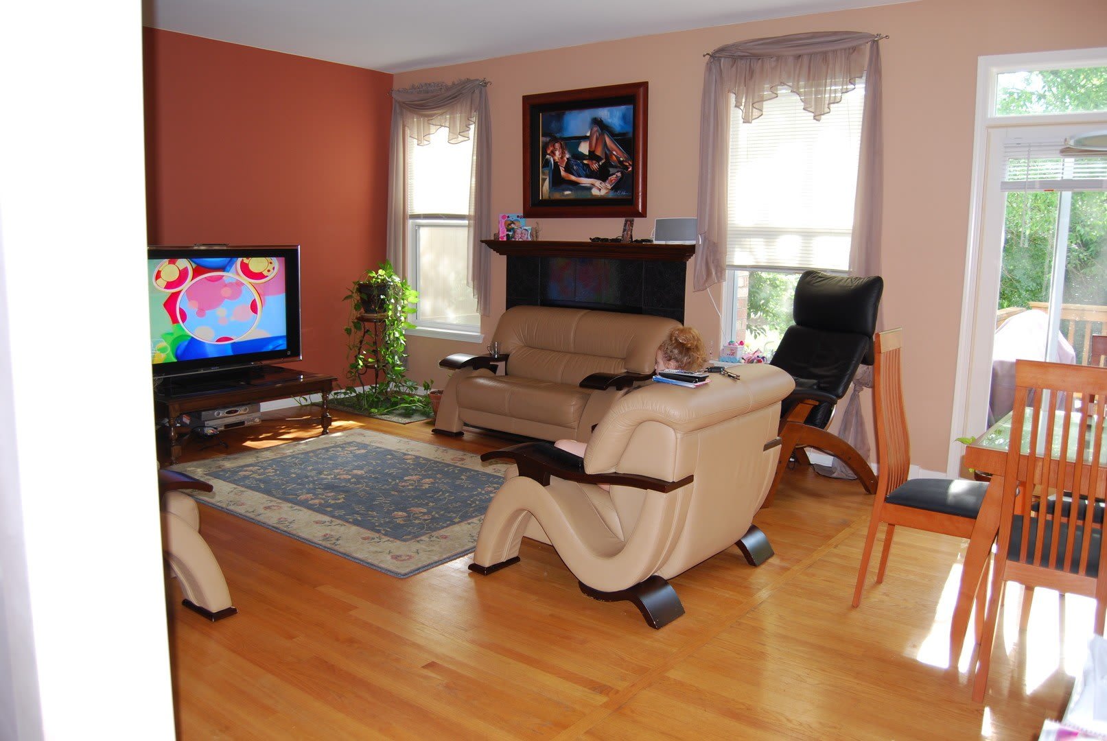 709 Sarah Lane – photo 2