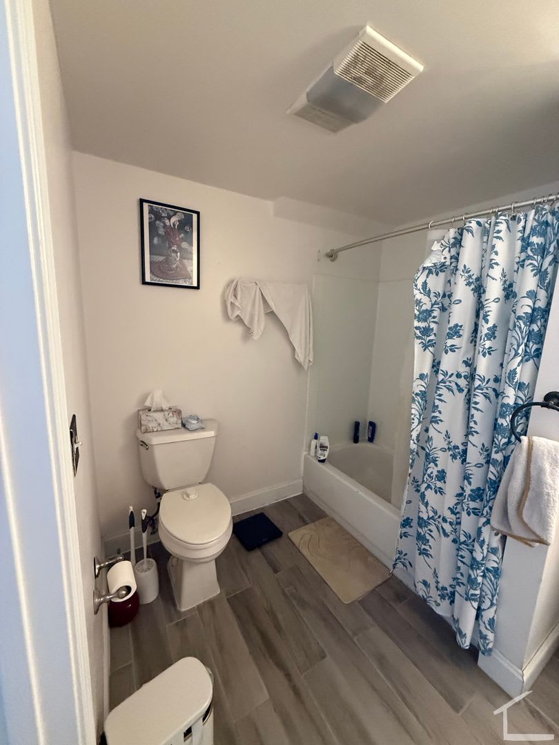 Spacious Brighton Unit With Parking Included Available 8/1/26 – photo 5