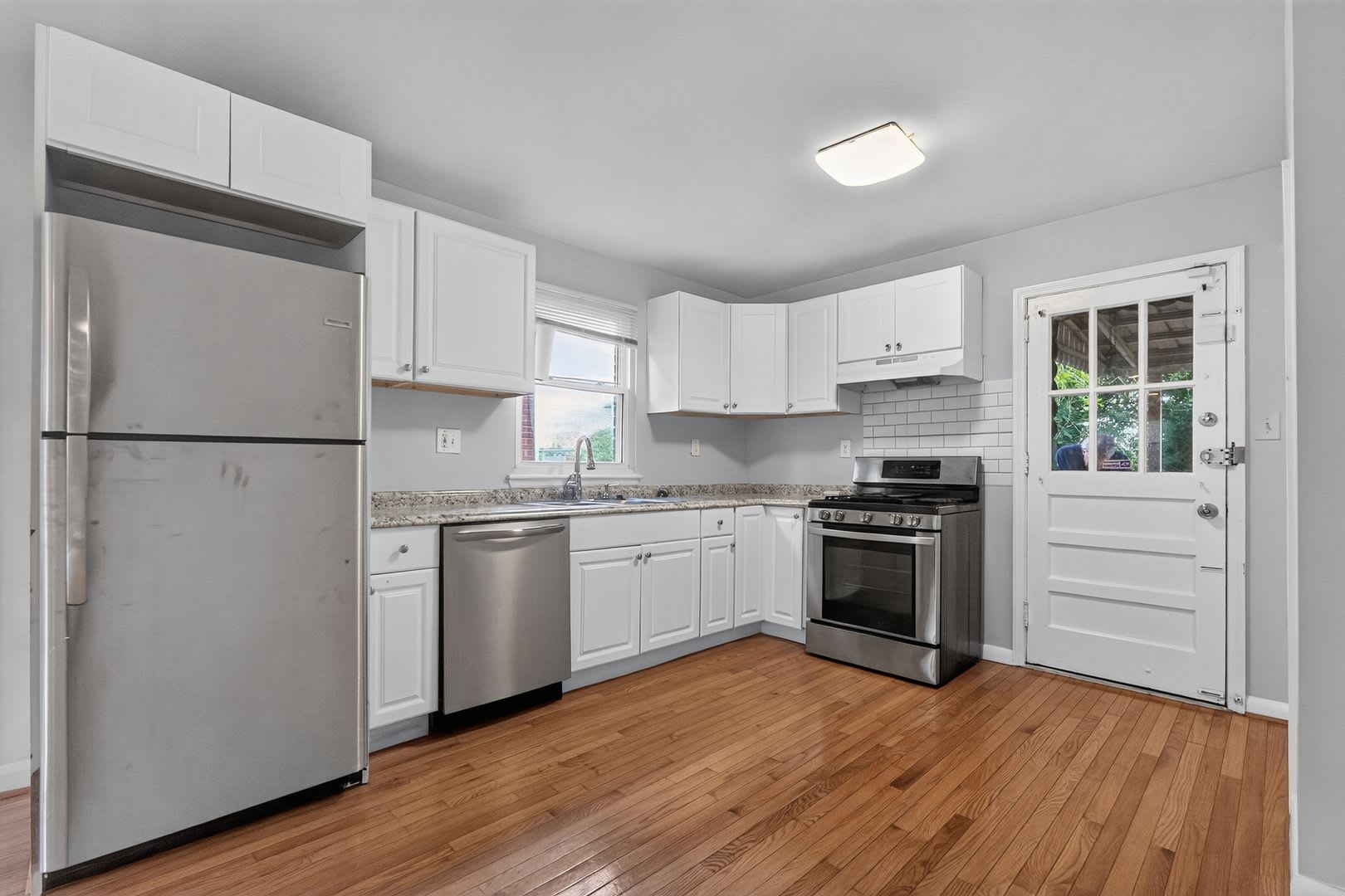 Beautiful 3BR Single-Family Home with Spacious Yard Near Fort Totten – photo 3