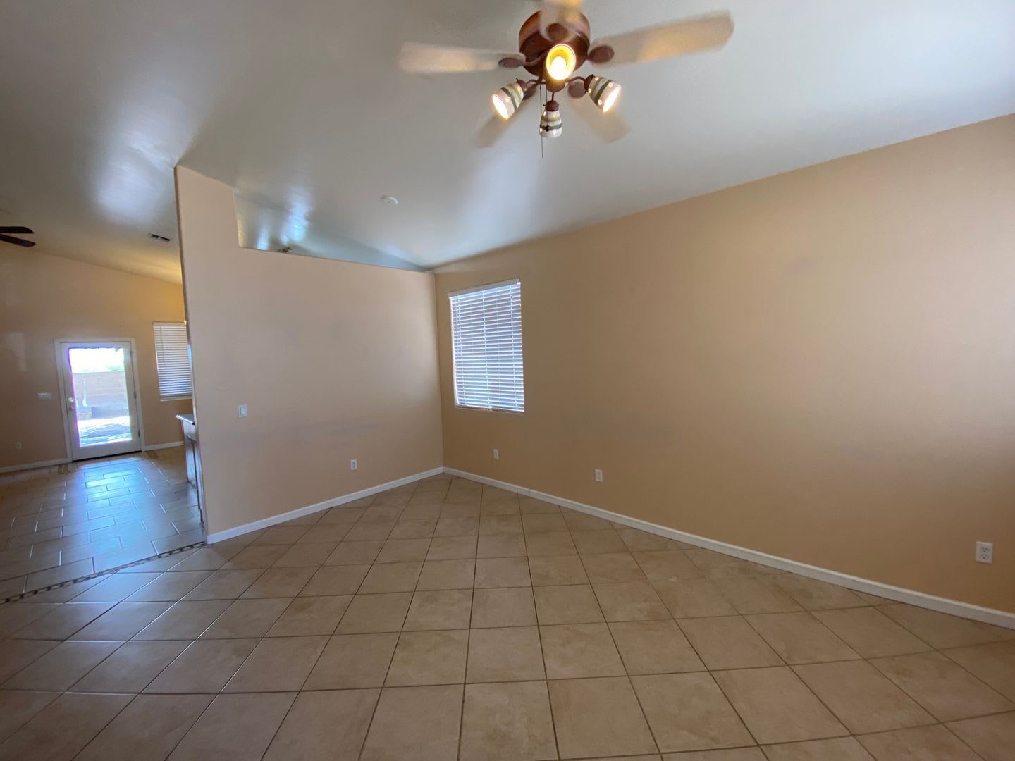 Charming 3-Bedroom, 2-Bath Home in Rita Ranch – photo 4
