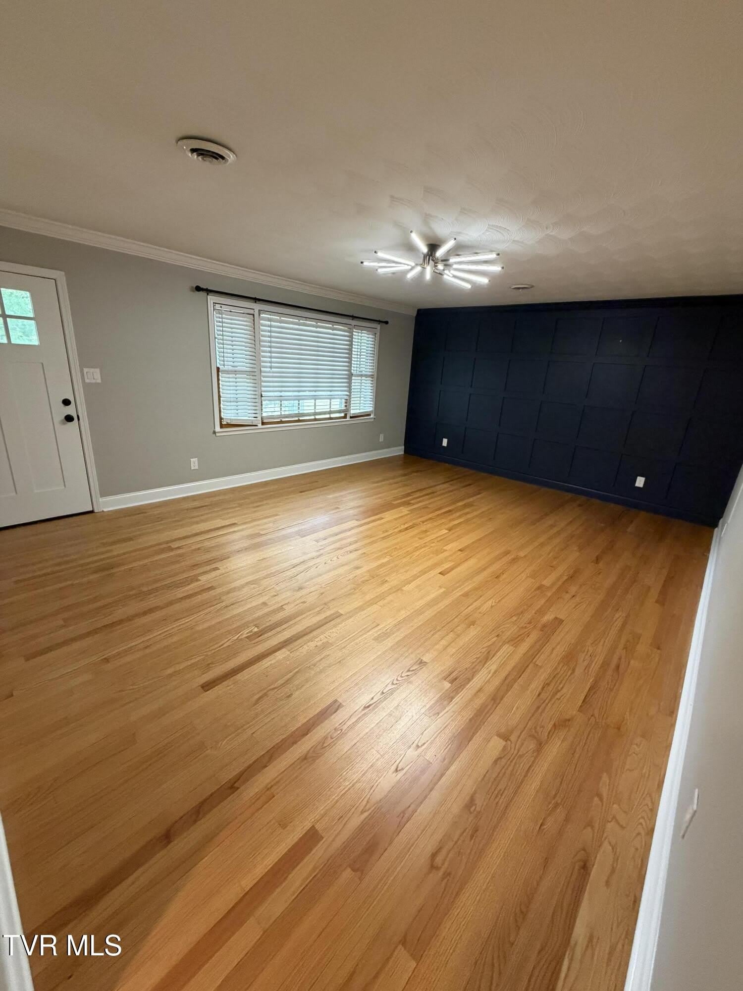 2510 Catherine Street – photo 4