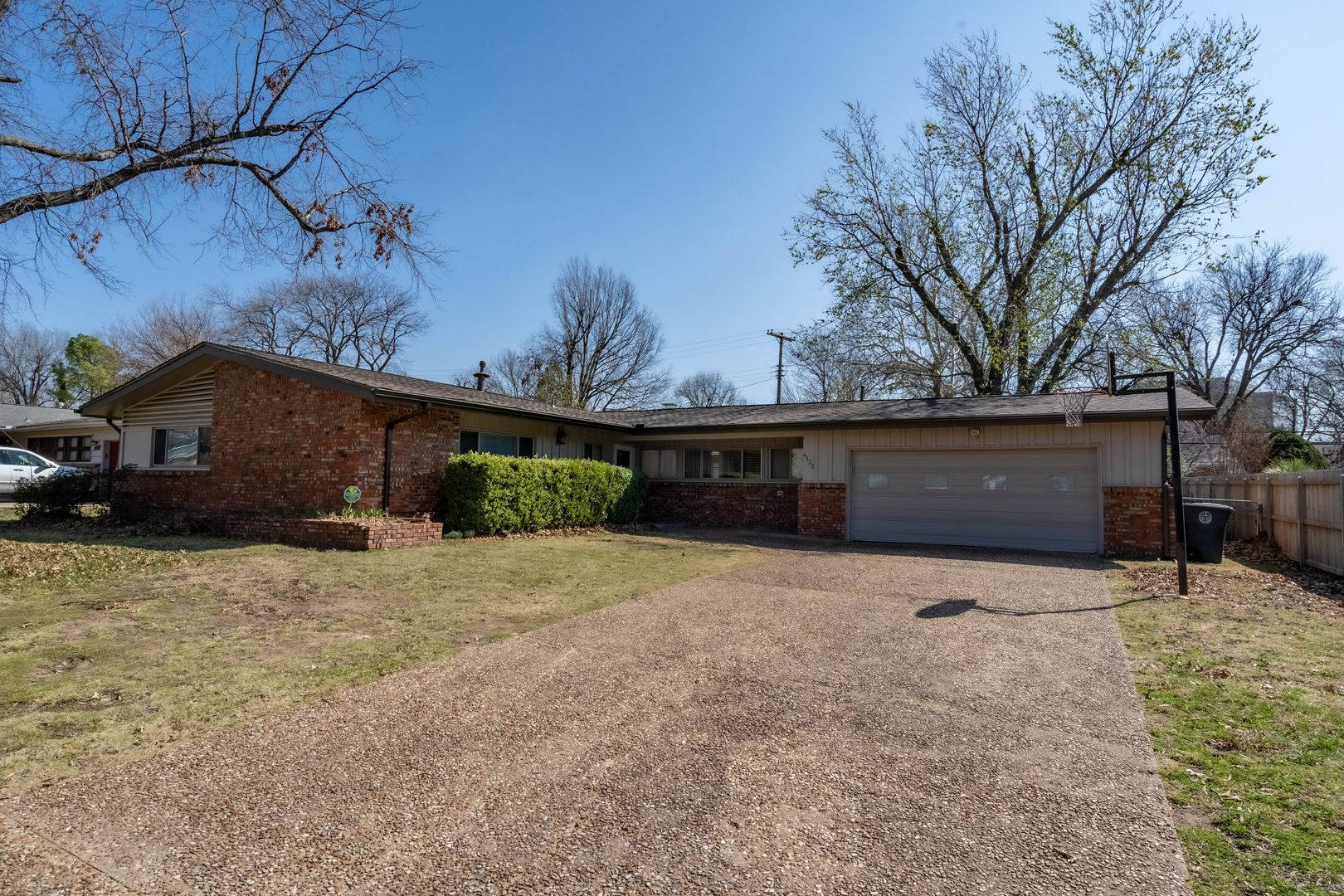 3 Bed 2 Bath In Midtown – photo 2