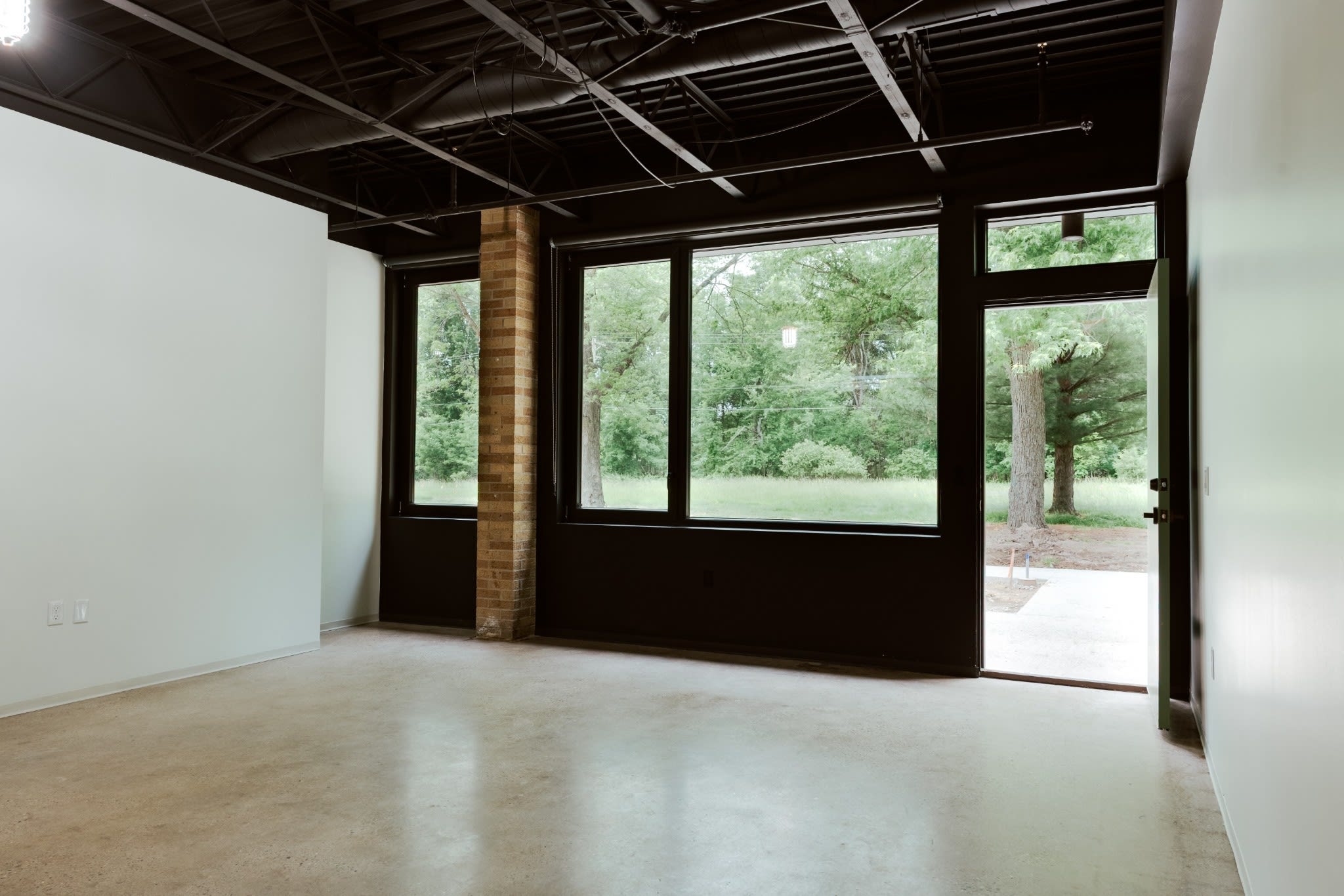 13742 Three Oaks Road – photo 3