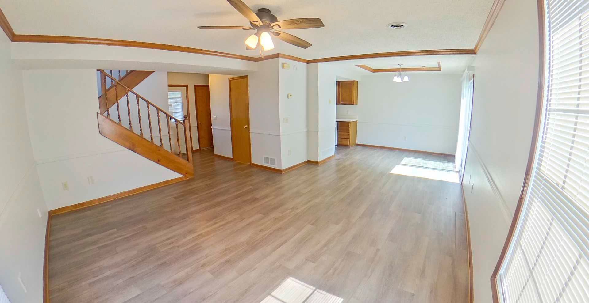 West Side Fenced In Yard Pet Friendly Washer Dryer Included Attached 1 Car Garage Available September 10Th – photo 1