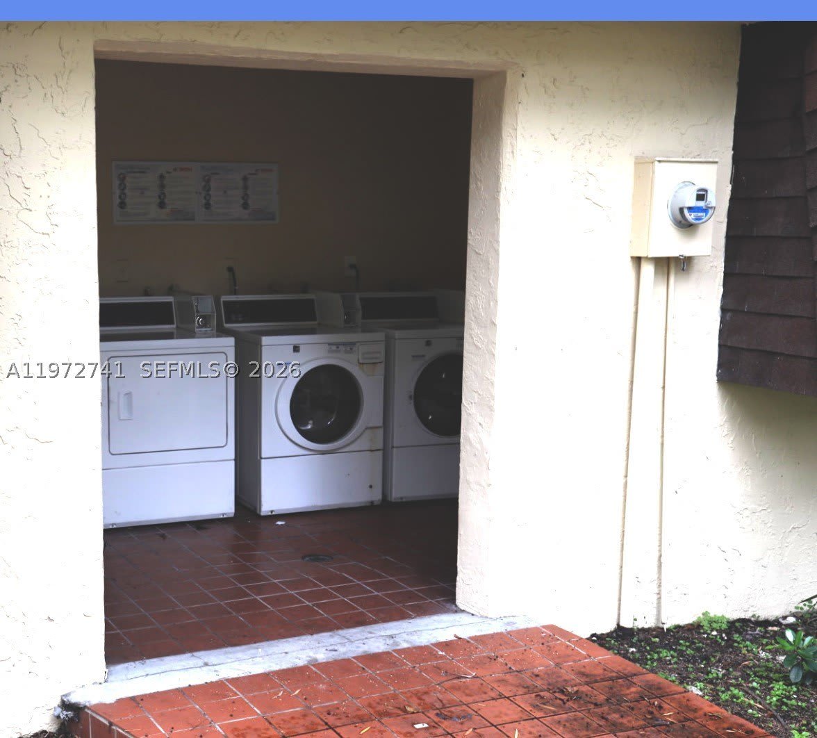 13714 SW 90th Ave – photo 4