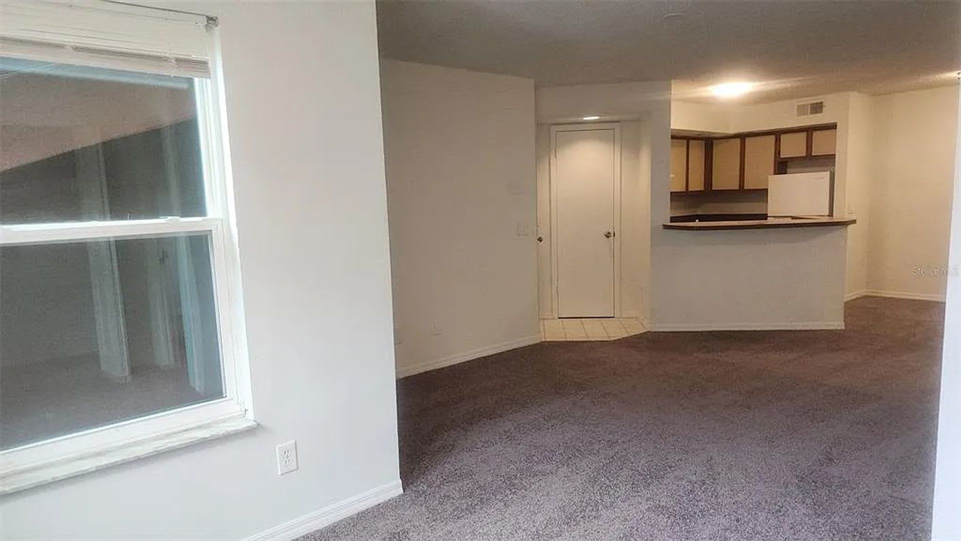 1 Bed / 1 Bath Condo in Venetian Place, East Orlando nr Airport – photo 2