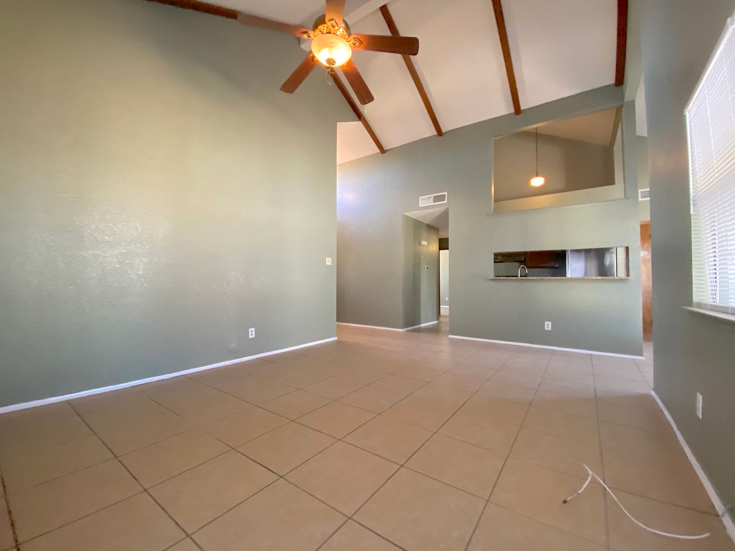 Northeast El Paso 3 bed2 bath – photo 5