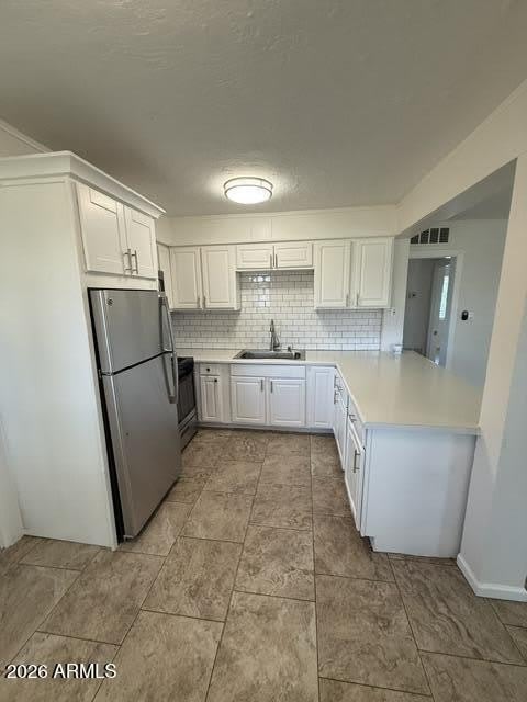 2545 E Clarendon Avenue – photo 3