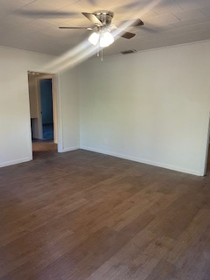 2053 Bellevue Way – photo 3