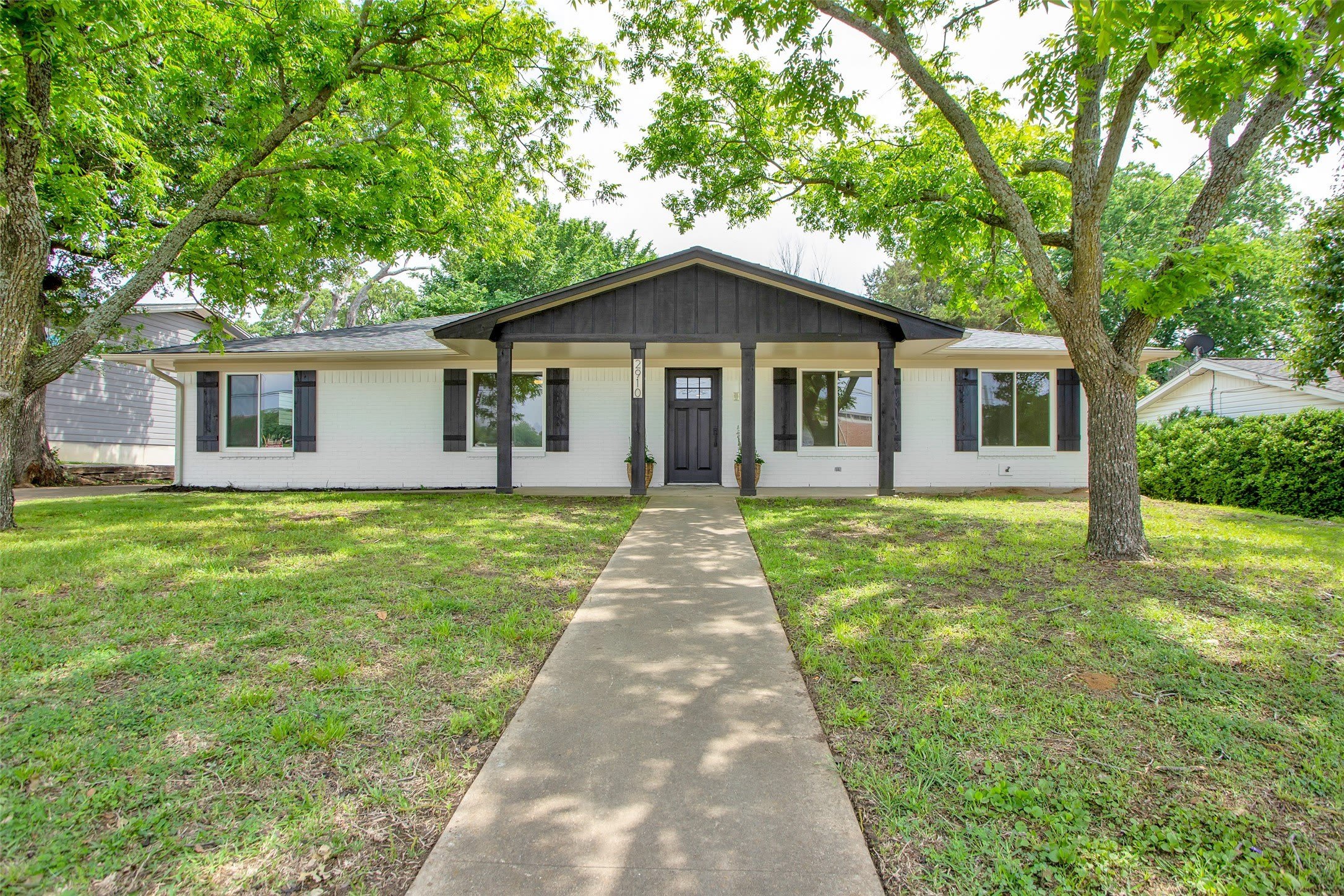 2910 W Crawford Street – photo 1