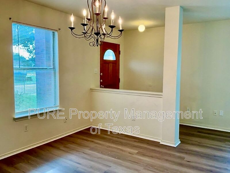 3502 Sandy Brook – photo 2