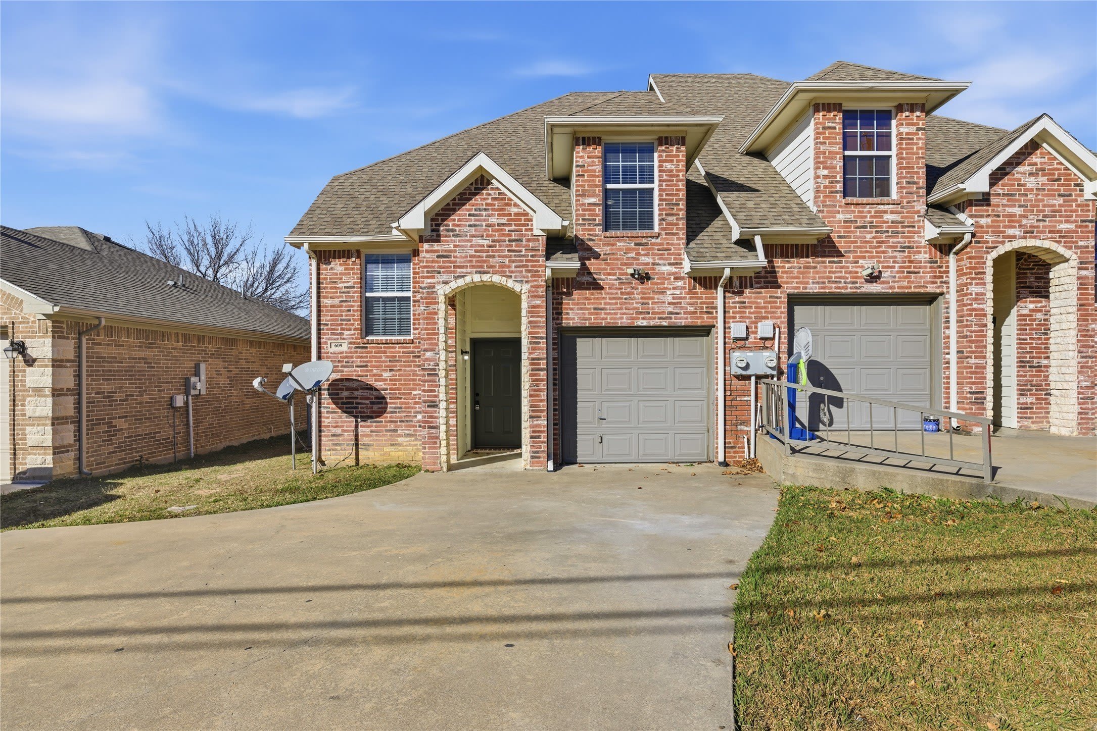 609 E Mcgee Street – photo 2