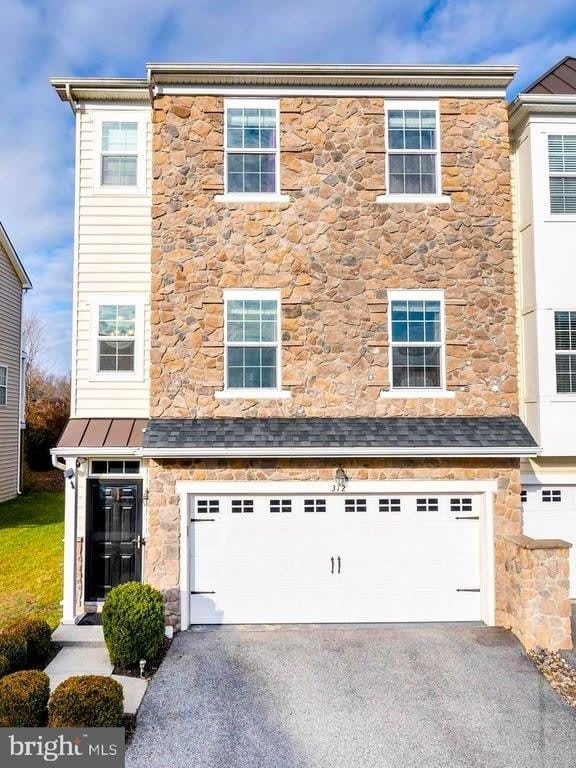 312 WILKINSON DRIVE – photo 1