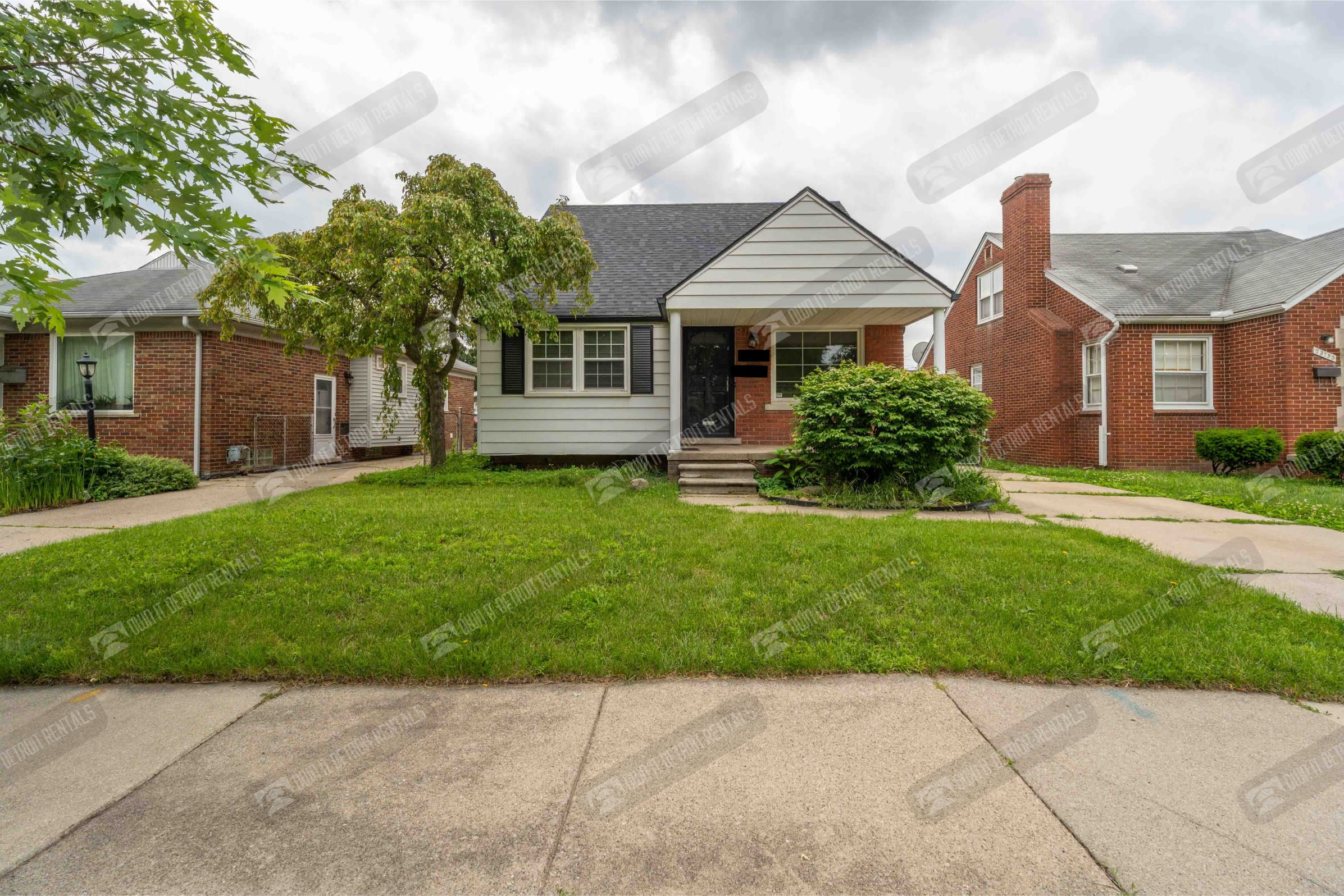 23745 Oak St – photo 2