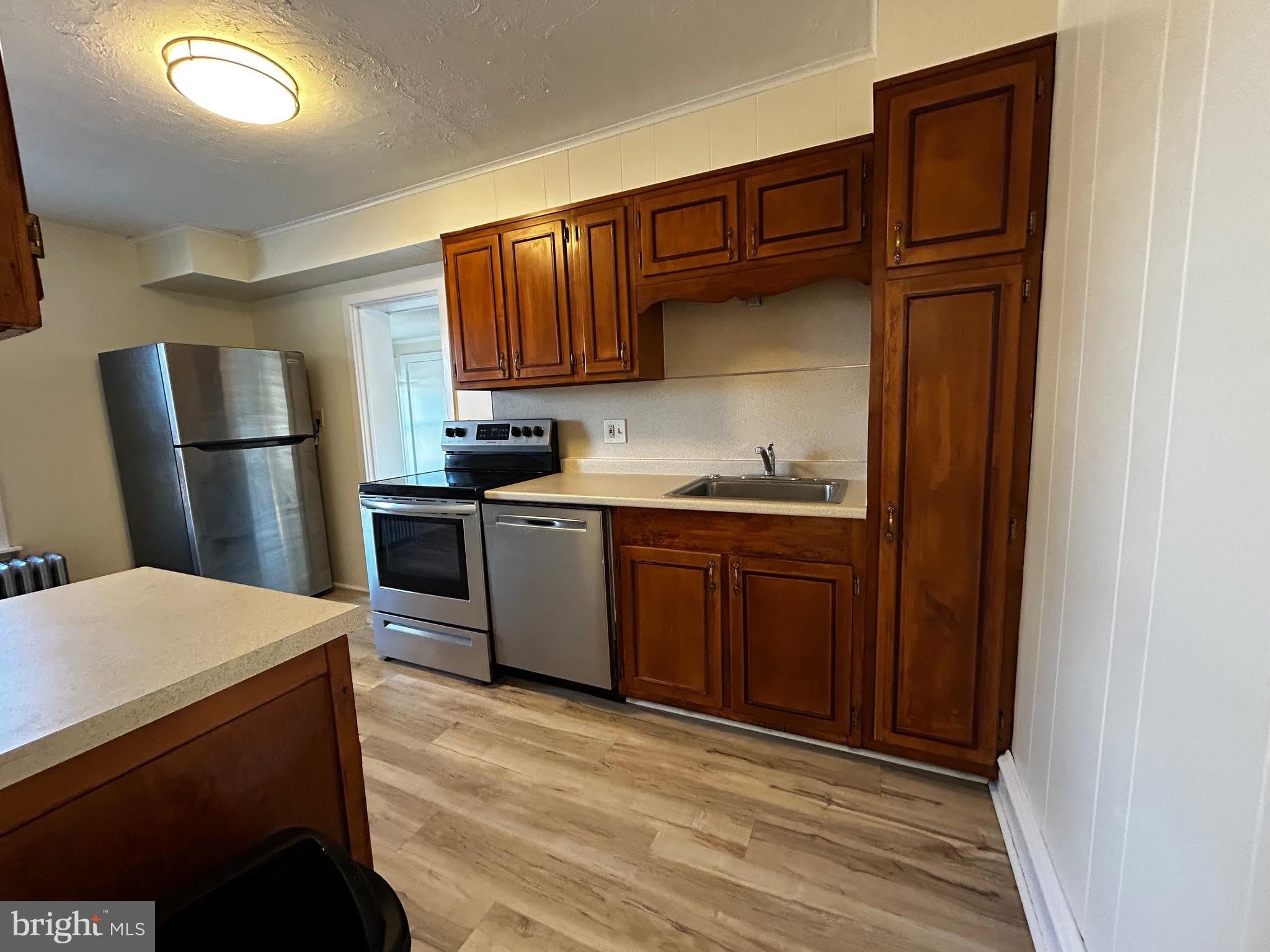 2783 E HIGH Street – photo 3