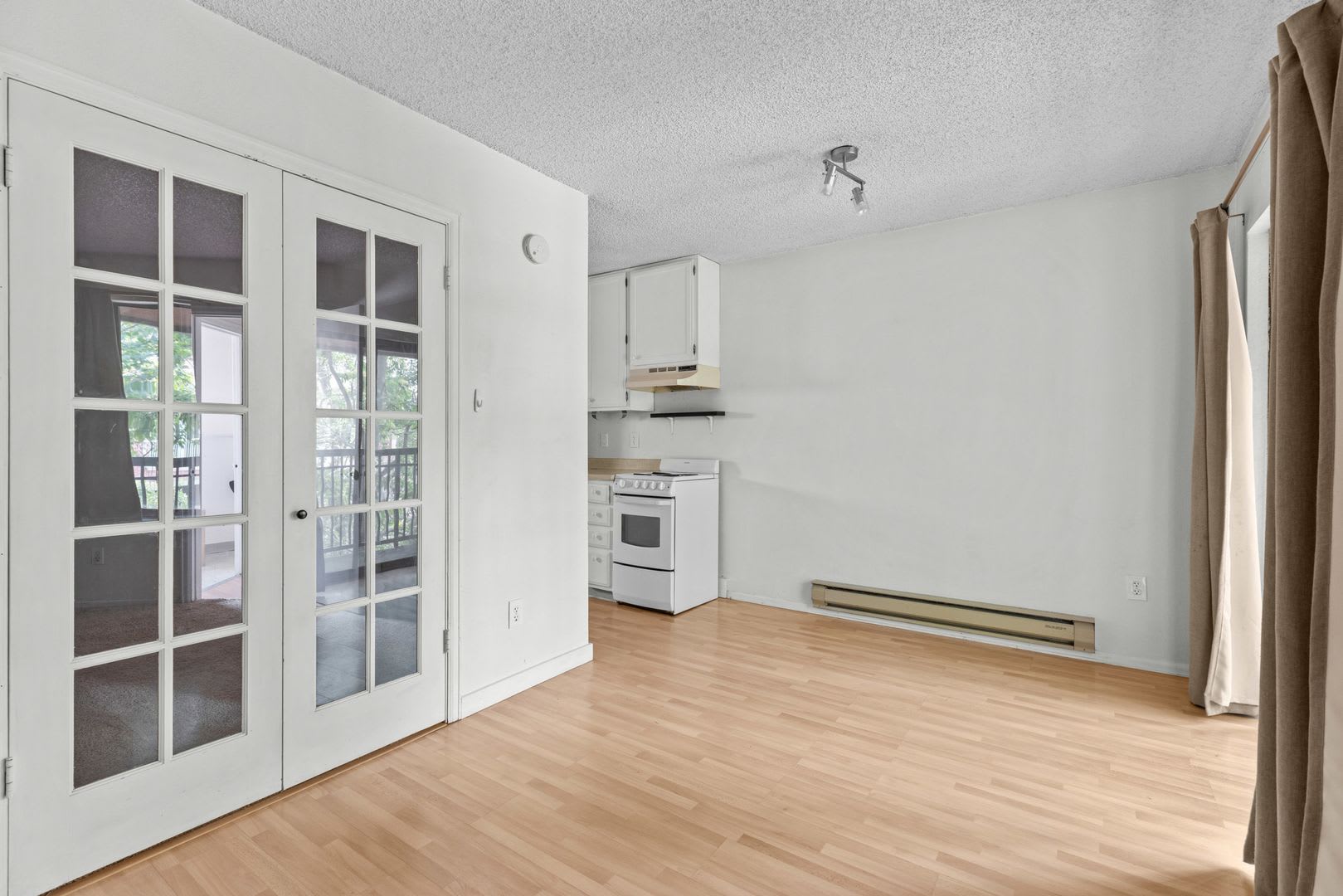 Downtown Boulder Condo: Available June 5th! – photo 3