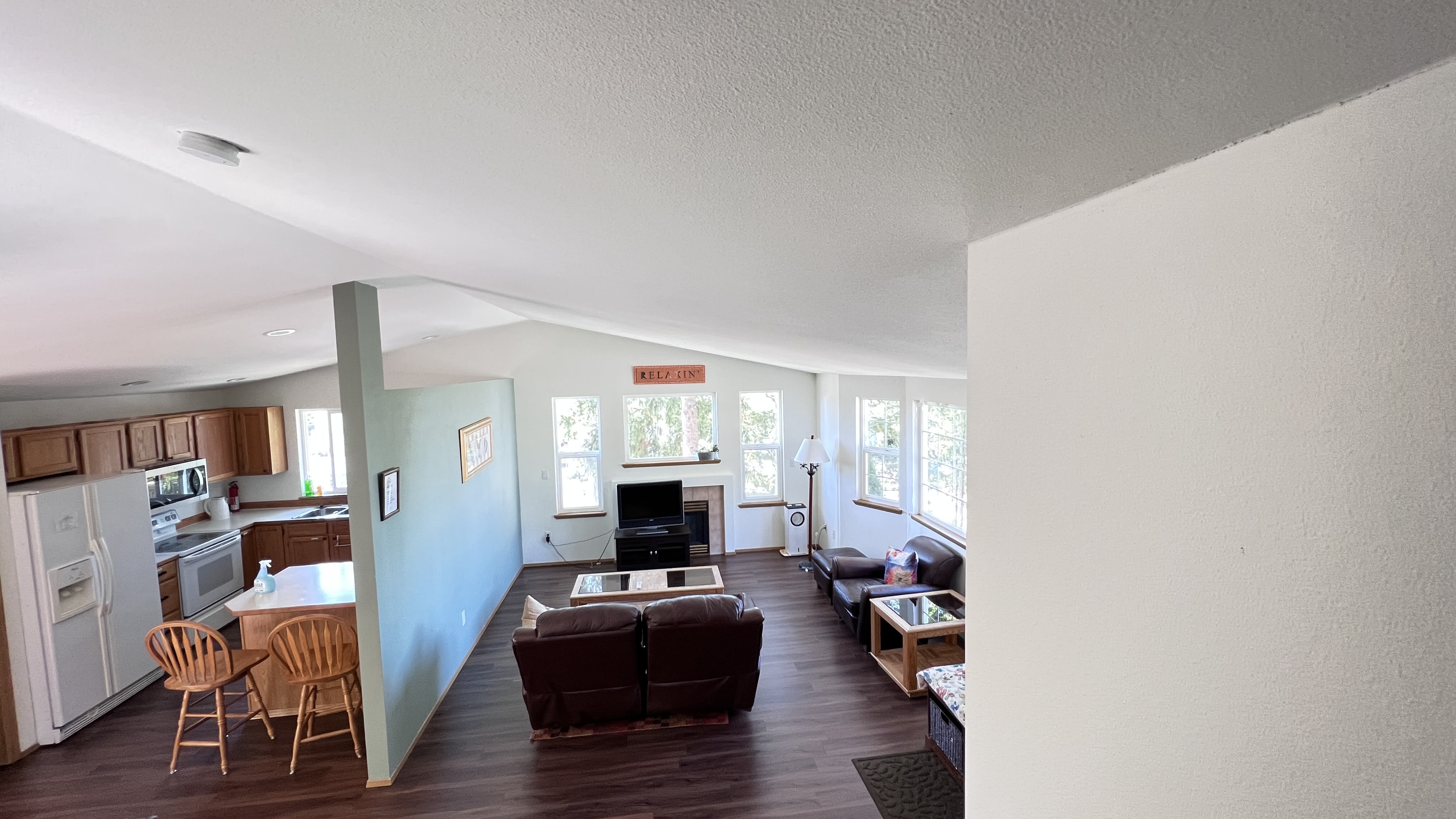 6904 54Th Pl Ne – photo 4