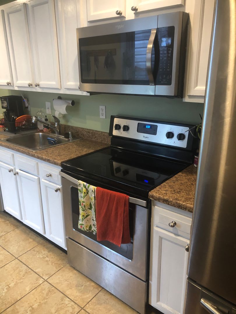 Charming 2Br 1 5Ba Townhome With Attached Garage In Hampden Md – photo 5