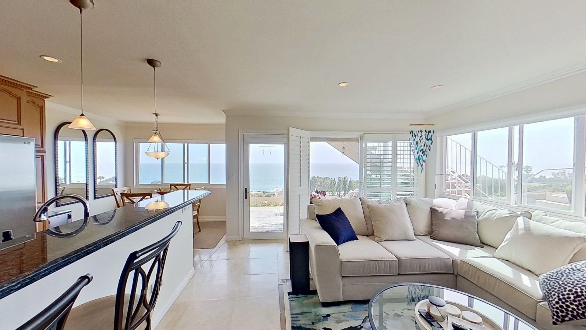Move In Promo 21722 Ocean Vista Dr Unit D Laguna Beach Spacious 2 Bed 1 Bath Condo With Full Ocean Views – photo 3