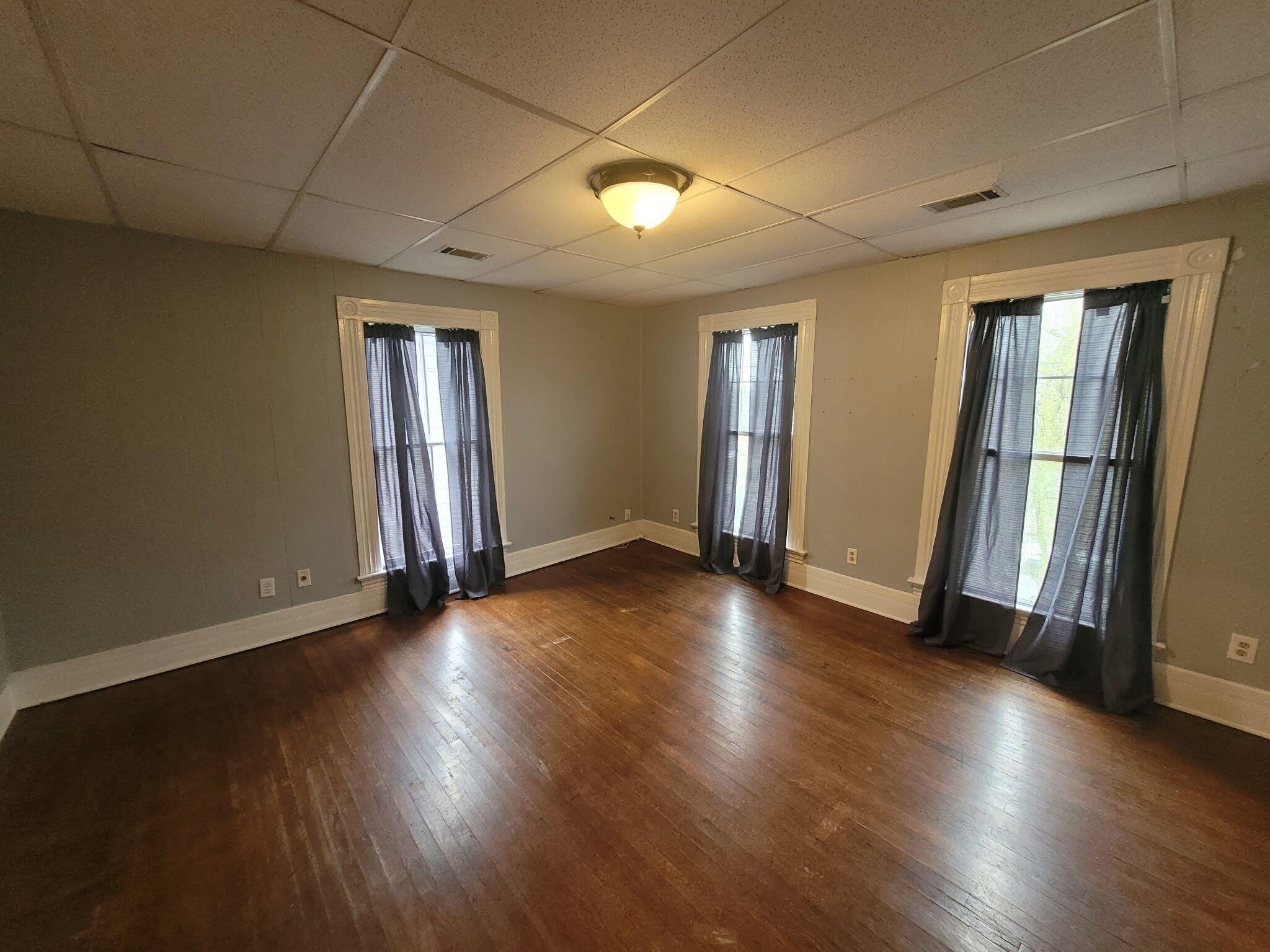 407 Colville Street – photo 2