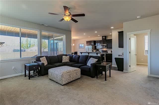 Six Month Lease Large 4 Bedroom Near Gorst Short Term Lease Only – photo 3