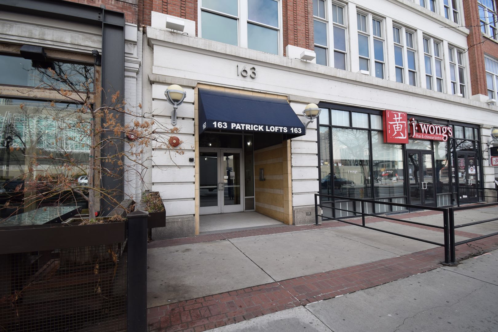 Downtown 2 Bed 1 Bath Loft Condo!!! – photo 2