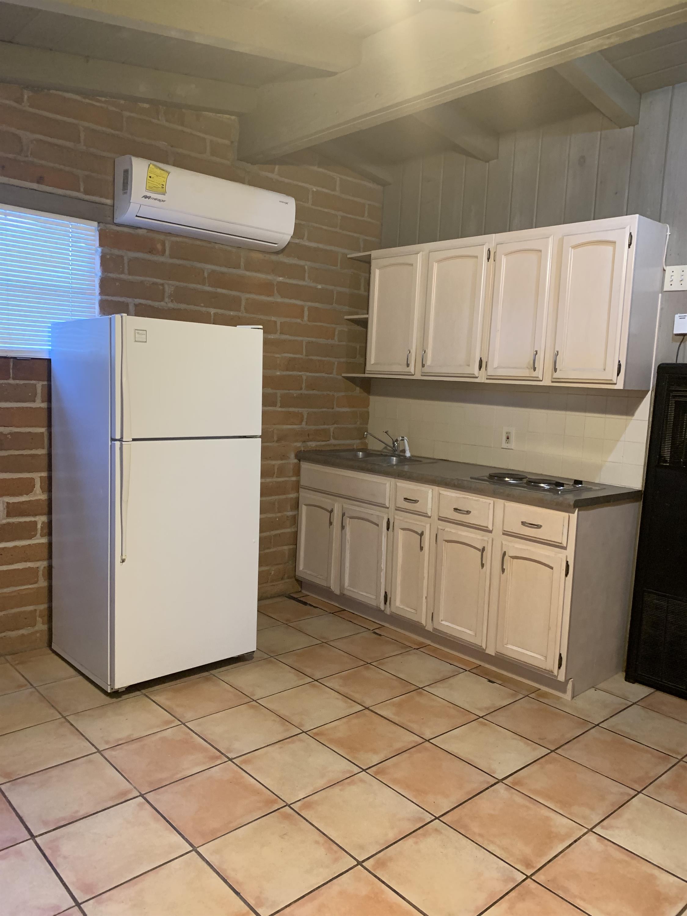 2537 East Elm Street #6 – photo 3