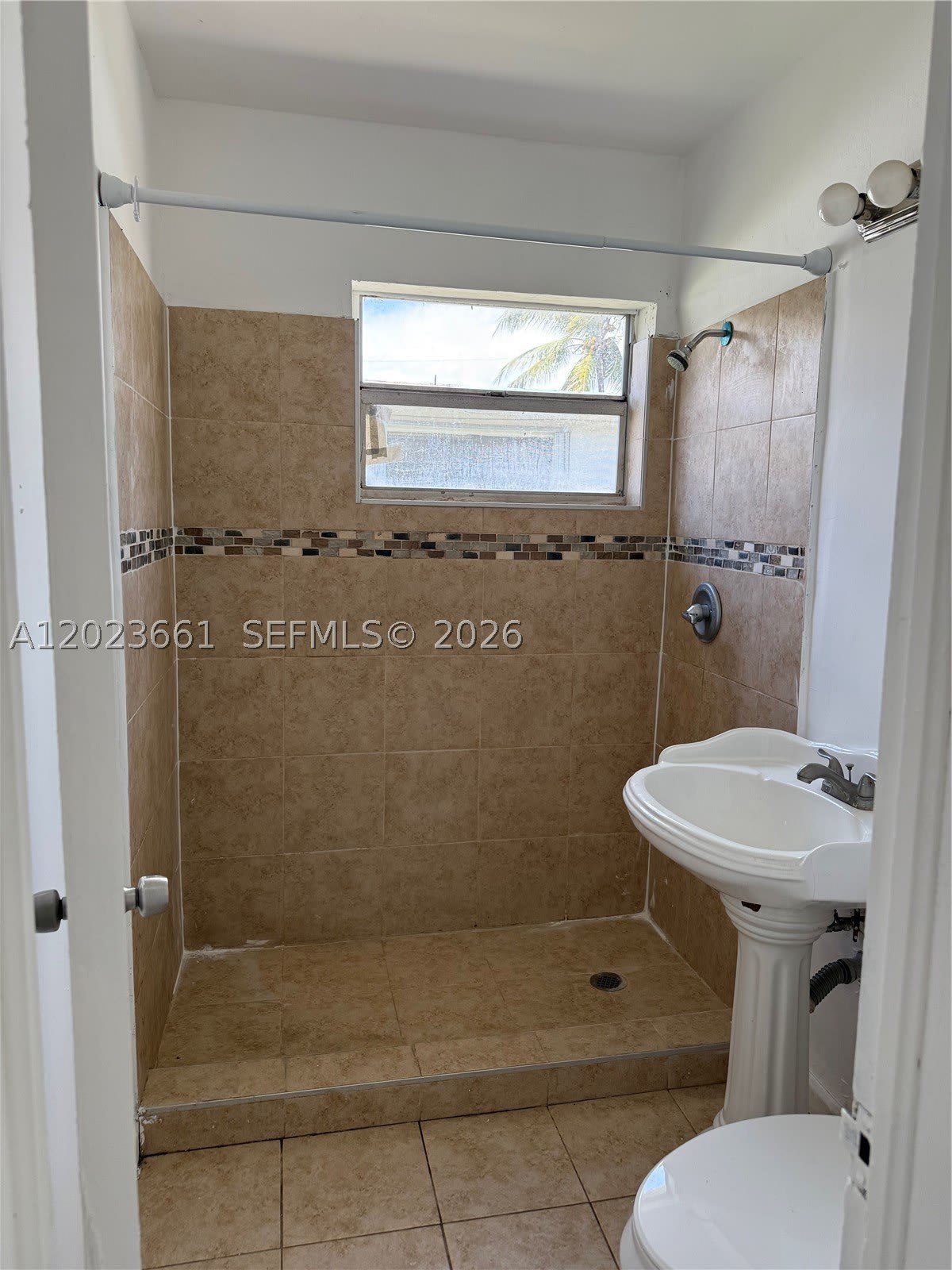 3810 SW 25th St – photo 4