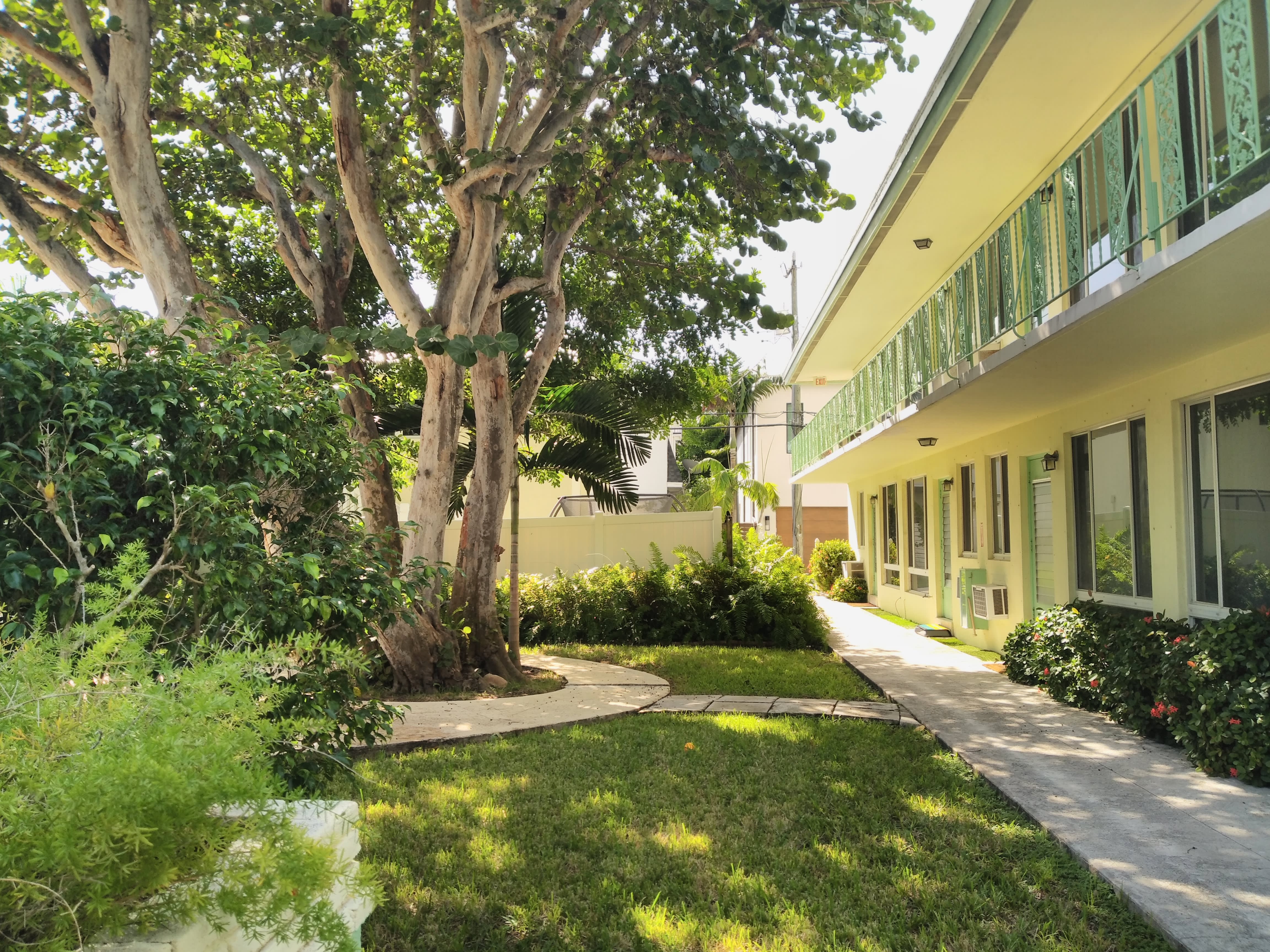 1524 Southeast 2nd Street – photo 1