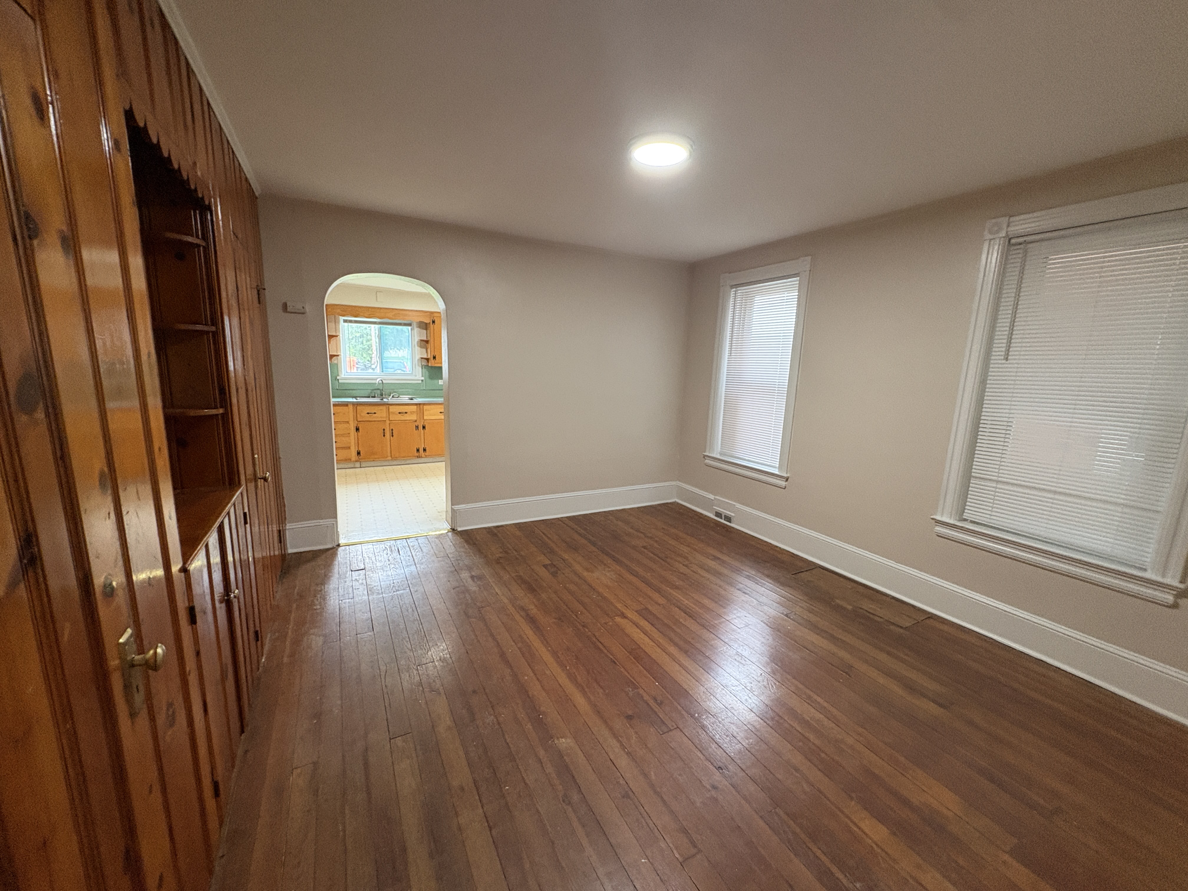 343 Charles St – photo 4