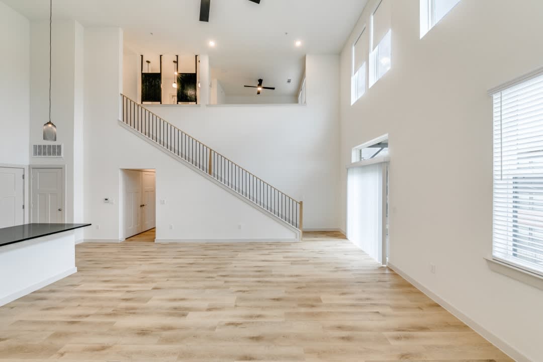 Burnett Lofts – photo 2