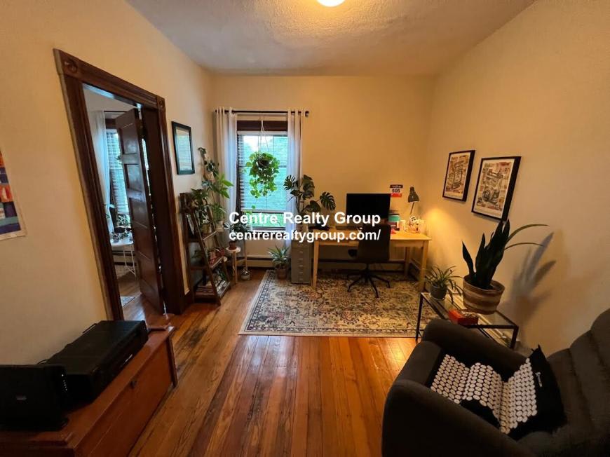 299 Elliot St. – photo 3