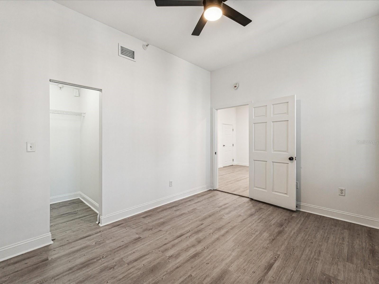 215 CENTRAL Avenue – photo 5