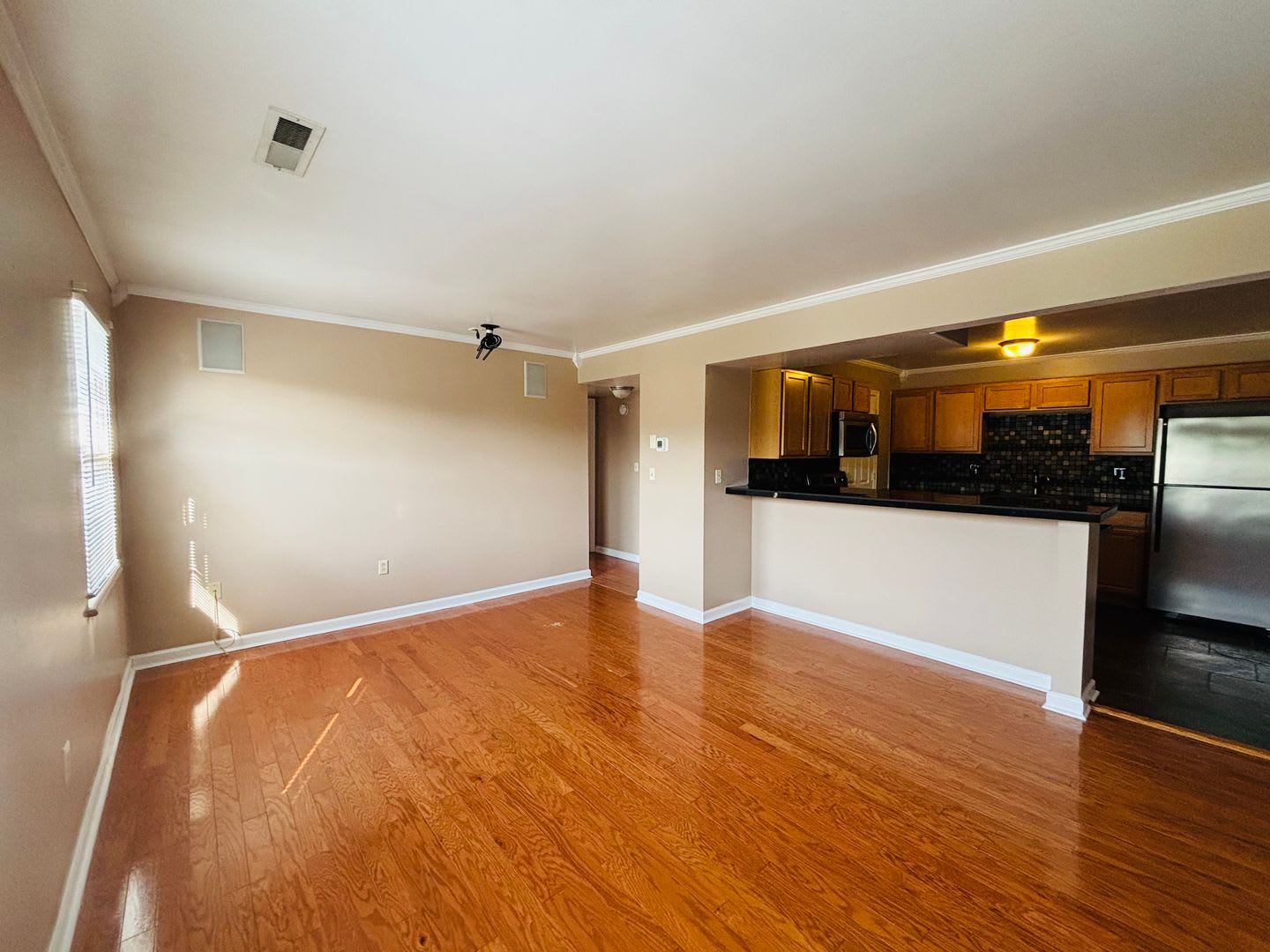 2 Bedroom 1 Bath Condo – photo 2