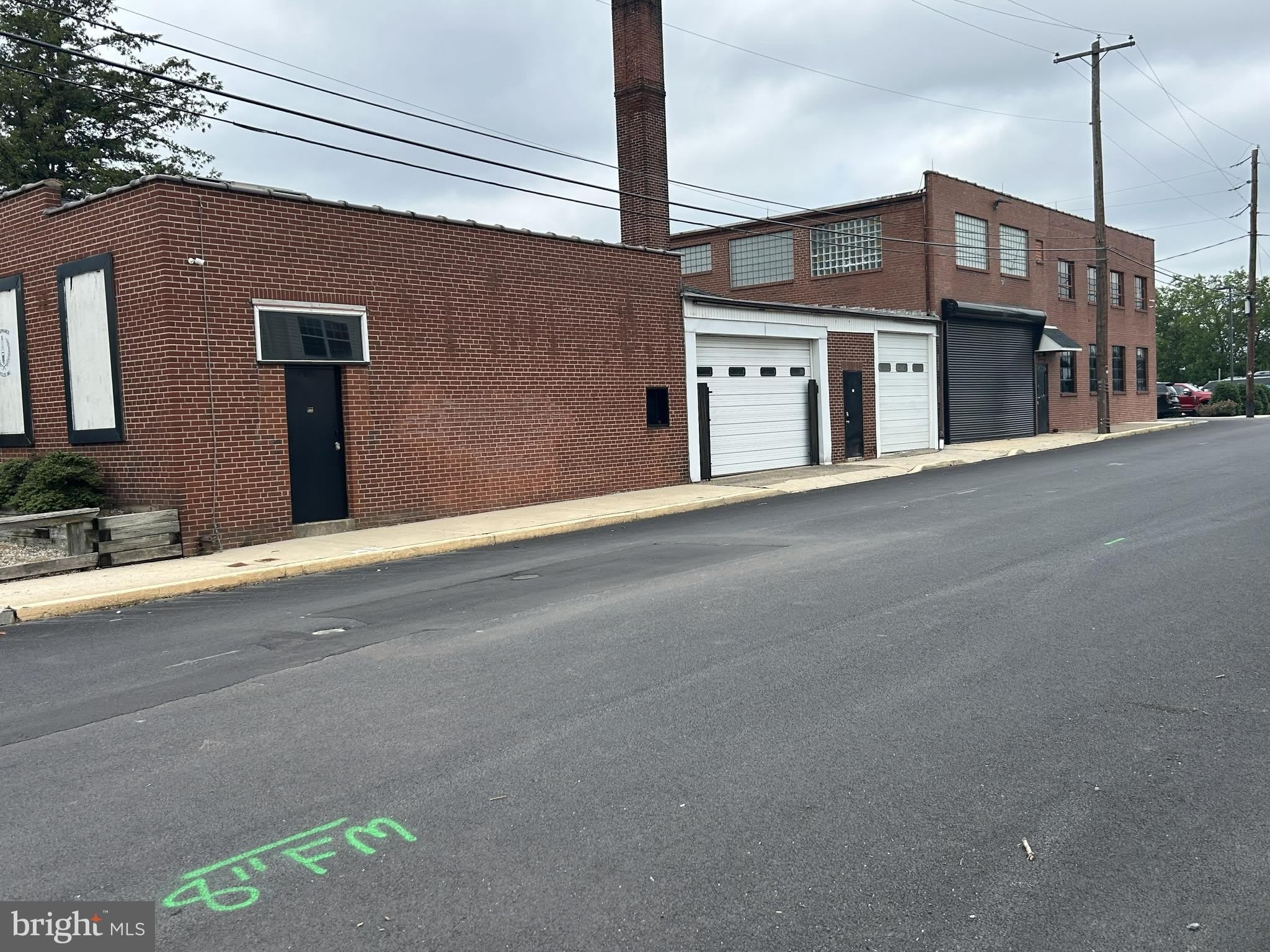 800 MAIN Street – photo 2