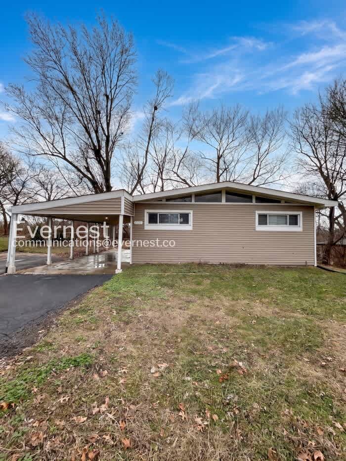 1130 Trampe Avenue – photo 1