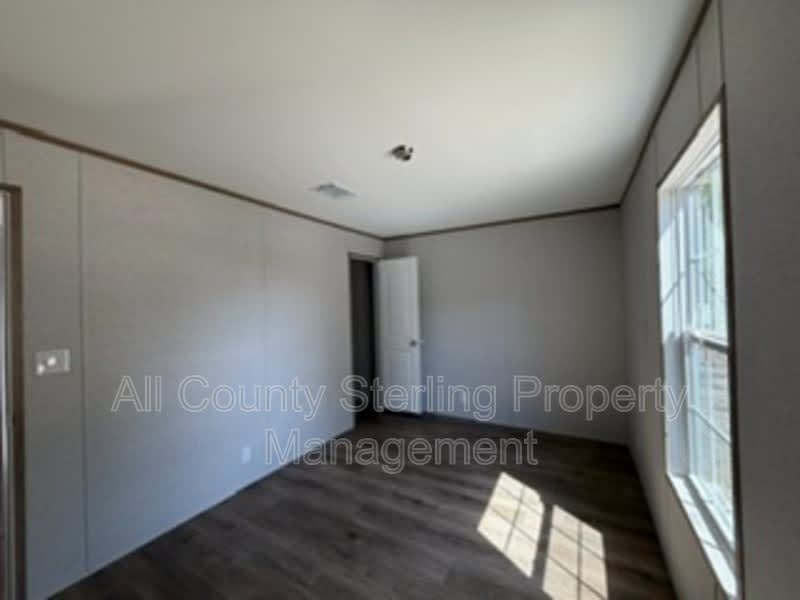 139 SE Perfect Court – photo 2