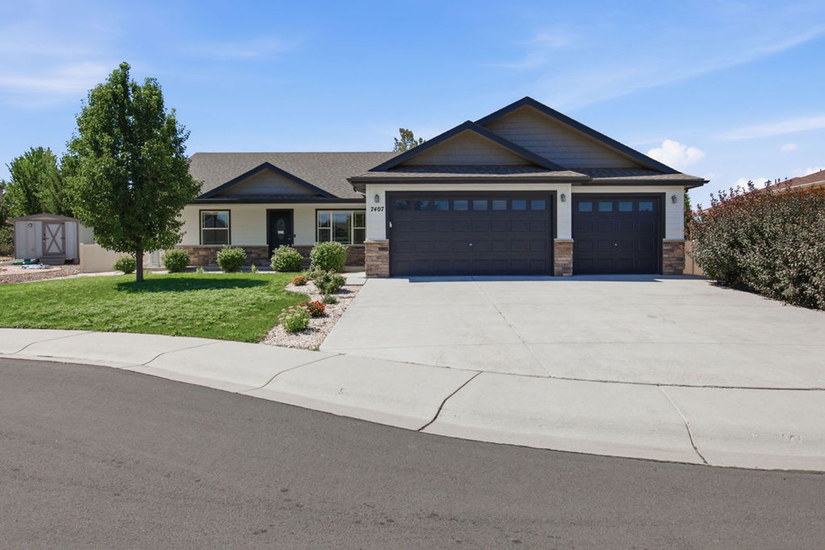 3 Bedroom Ranch in Windsor, Cul-de-Sac – photo 1