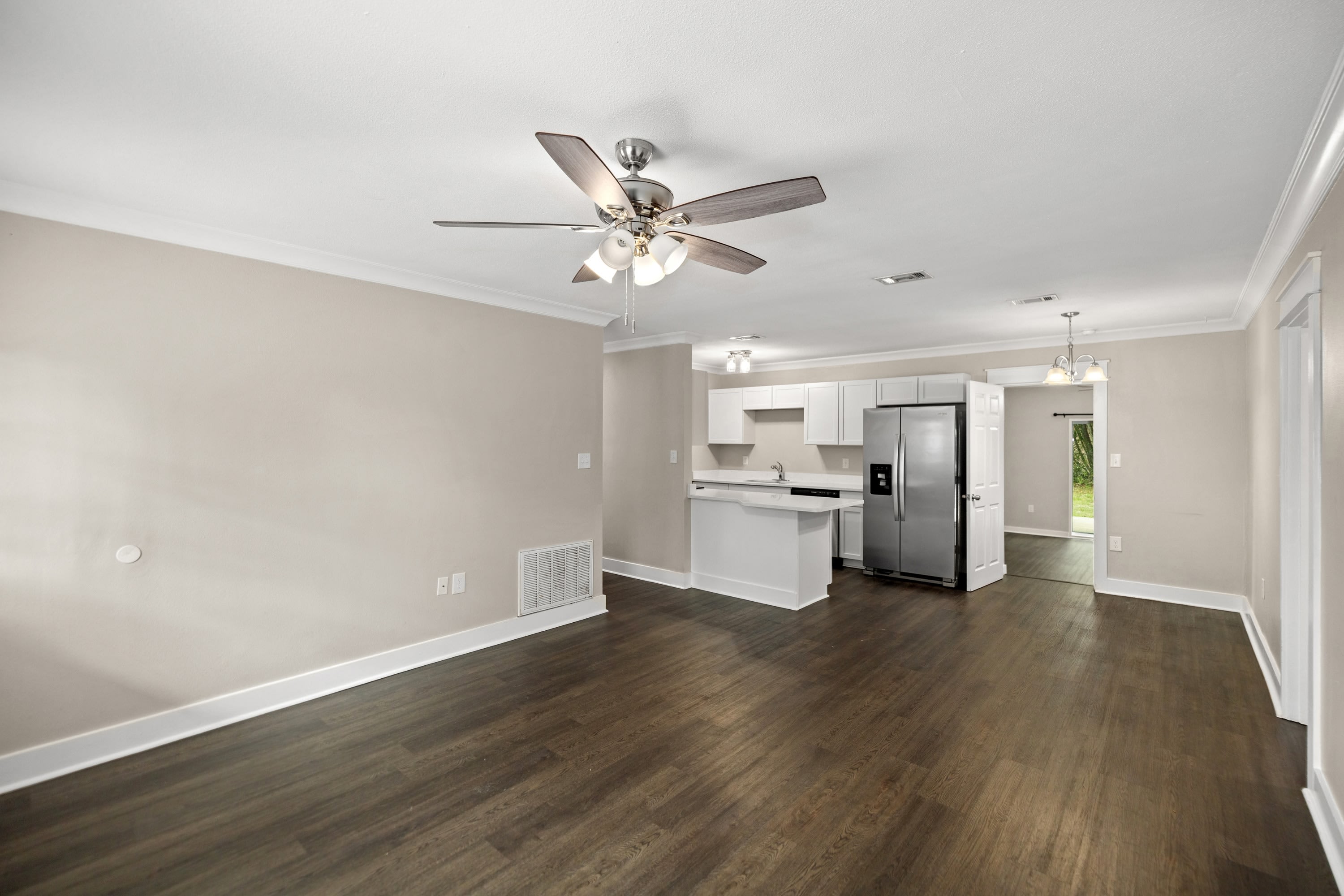 200 Spencer Drive – photo 5