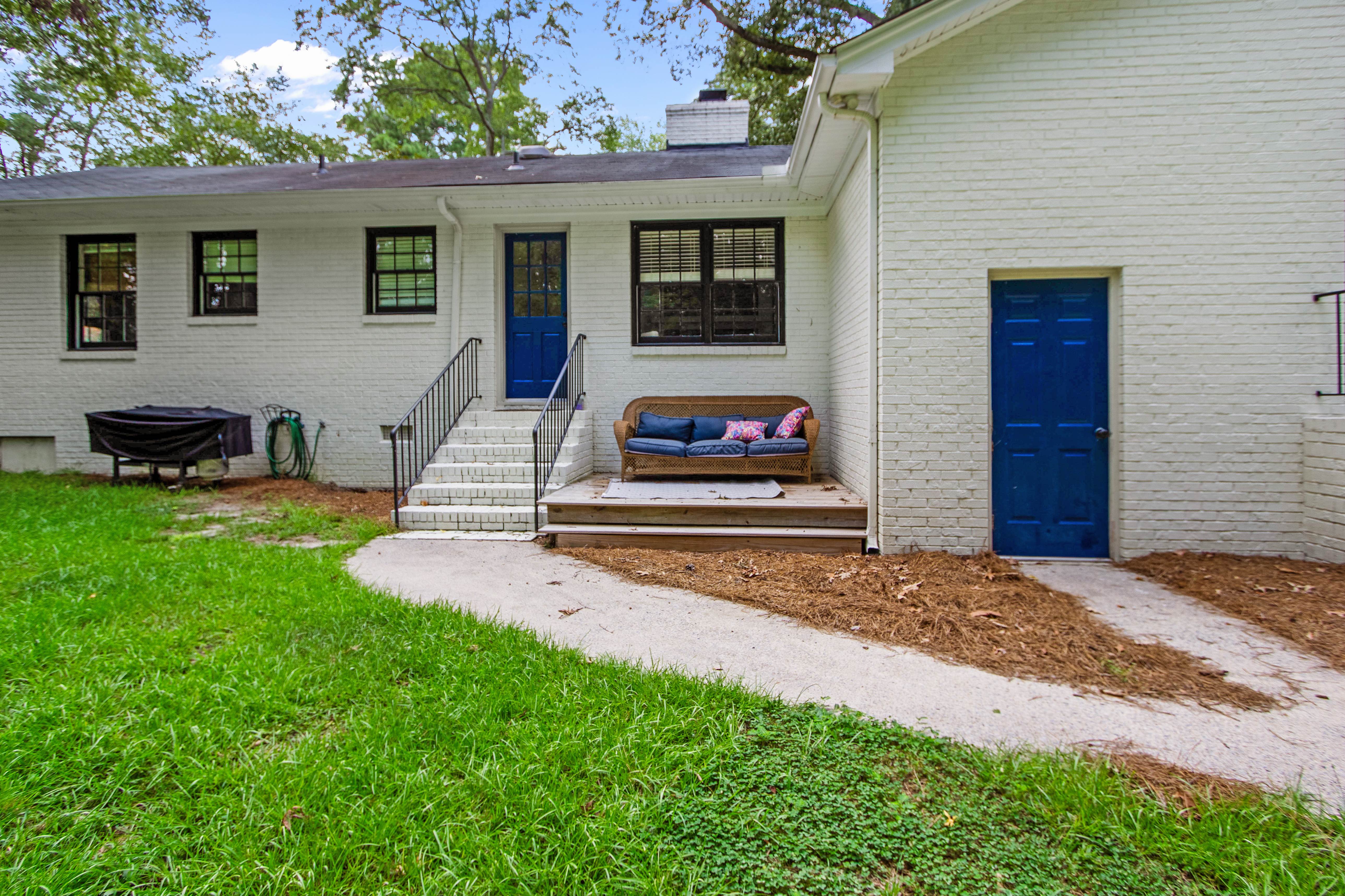 1909 Fairview Way – photo 3