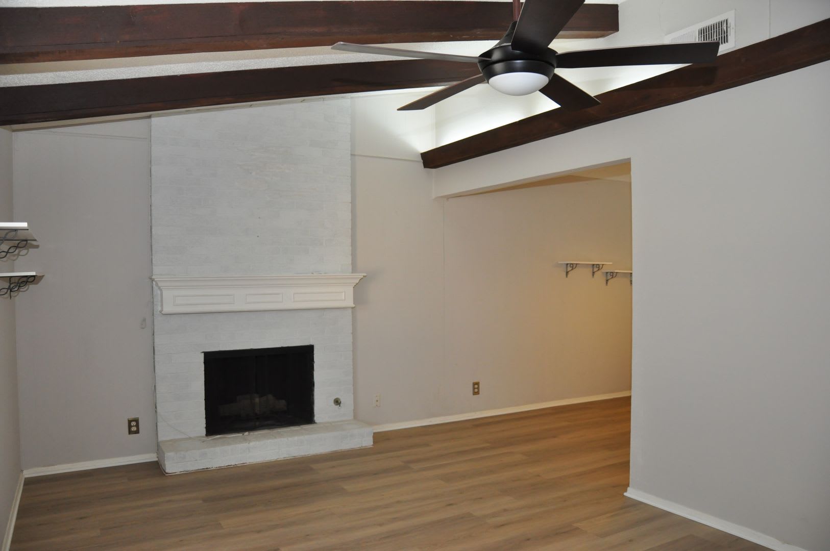 Great 2 Bedroom 1 bath duplex in South Austin – photo 4