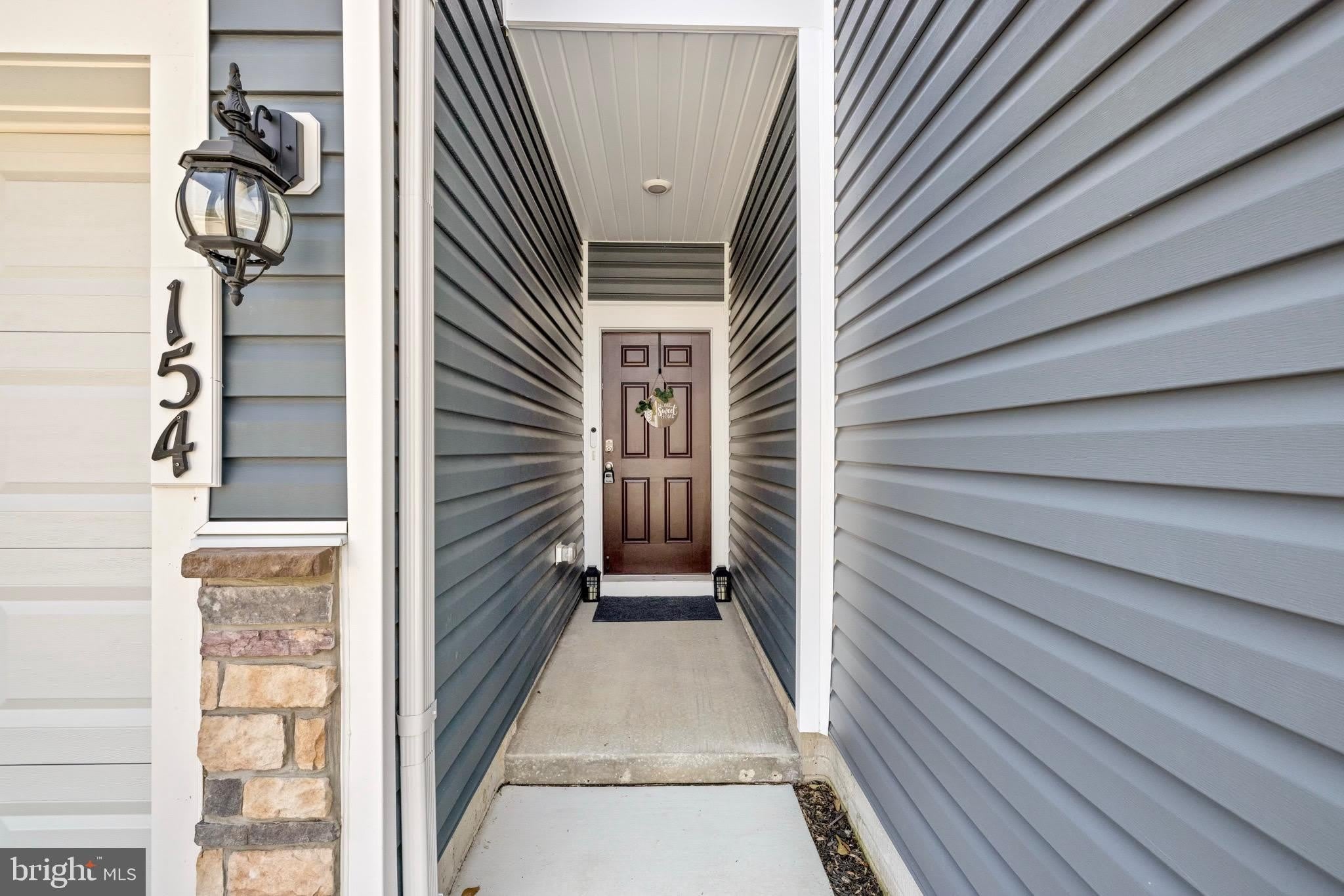 154 HANNOCK ST – photo 2