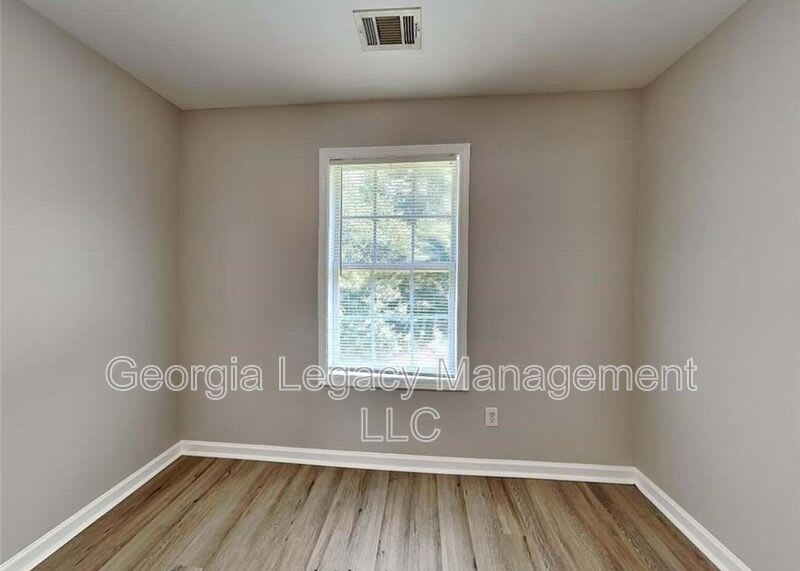 407 Maple Way – photo 5