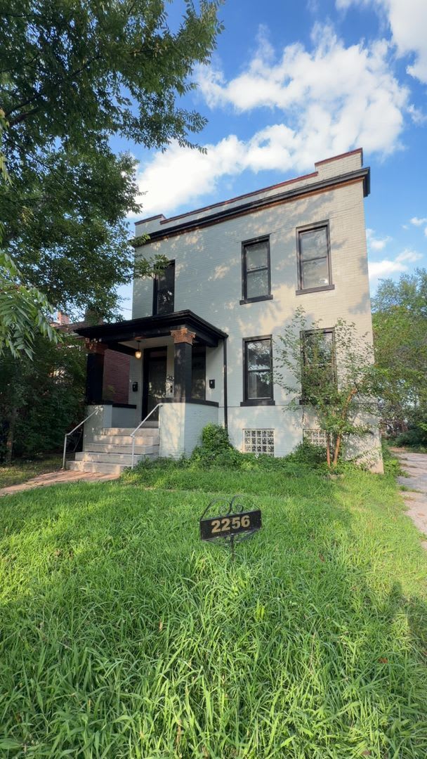 2256 Blendon Place – photo 1